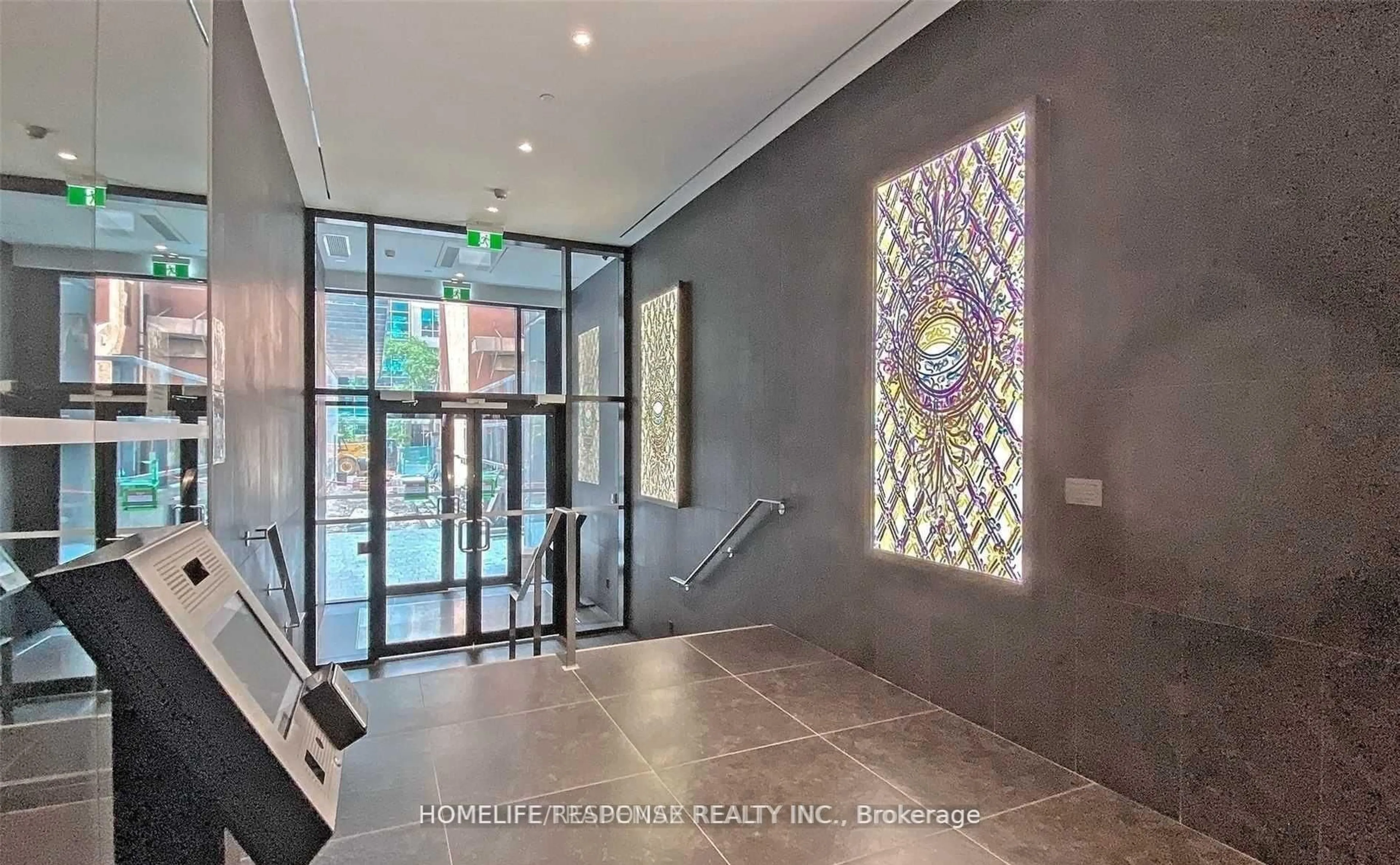 Indoor foyer for 25 Richmond St #2706, Toronto Ontario M5C 0A6