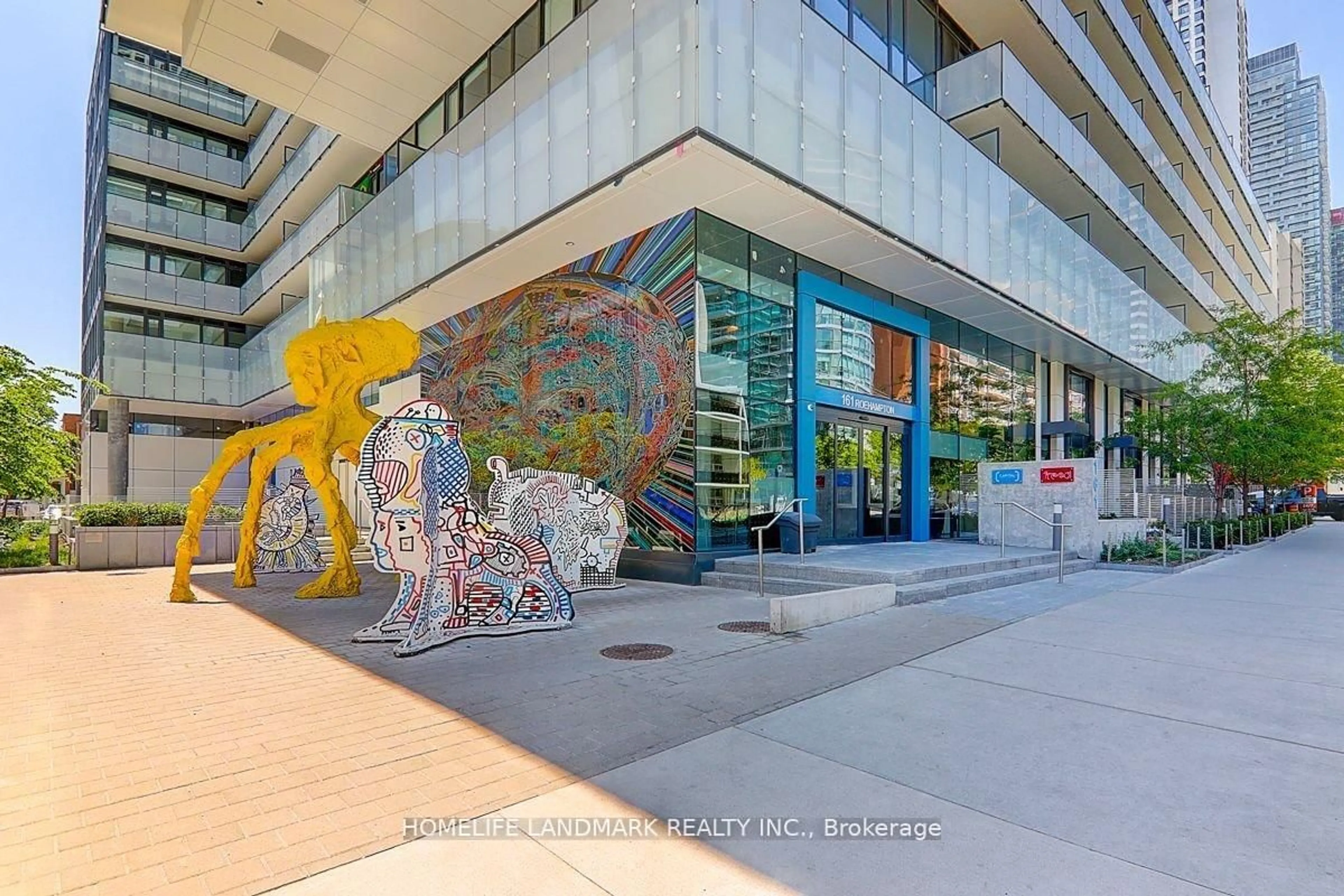 Indoor foyer for 161 Roehampton Ave #2908, Toronto Ontario M4P 0C8