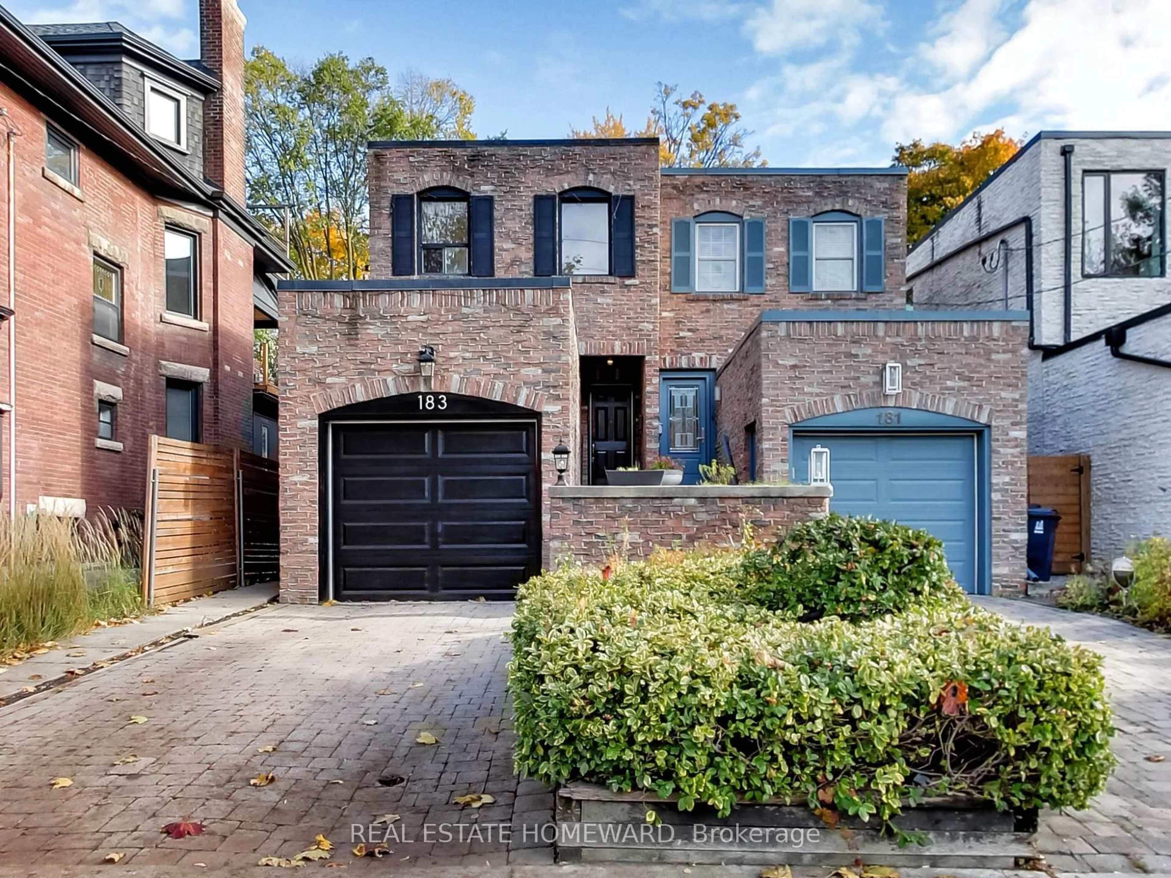 Home with brick exterior material, street for 183 Madison Ave, Toronto Ontario M5R 2S6