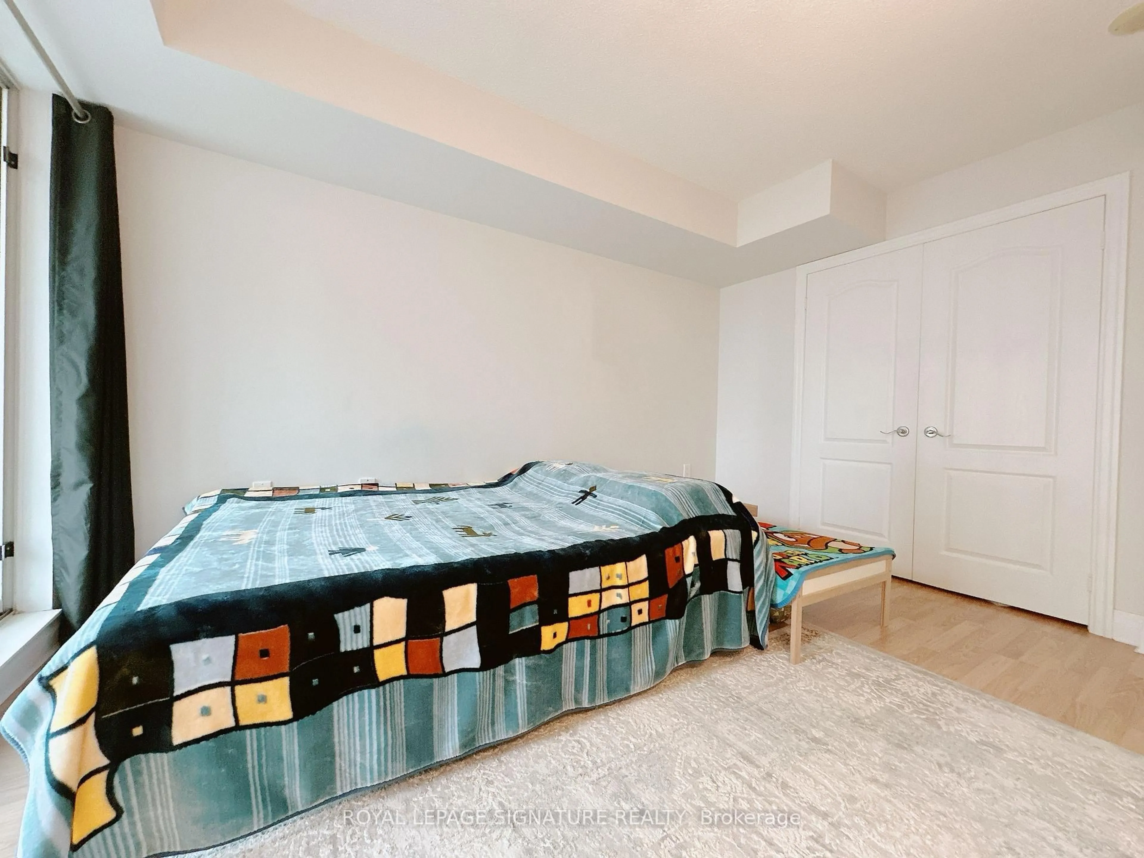 Bedroom with bed, unknown for 21 Hillcrest Ave #905, Toronto Ontario M2N 7K2
