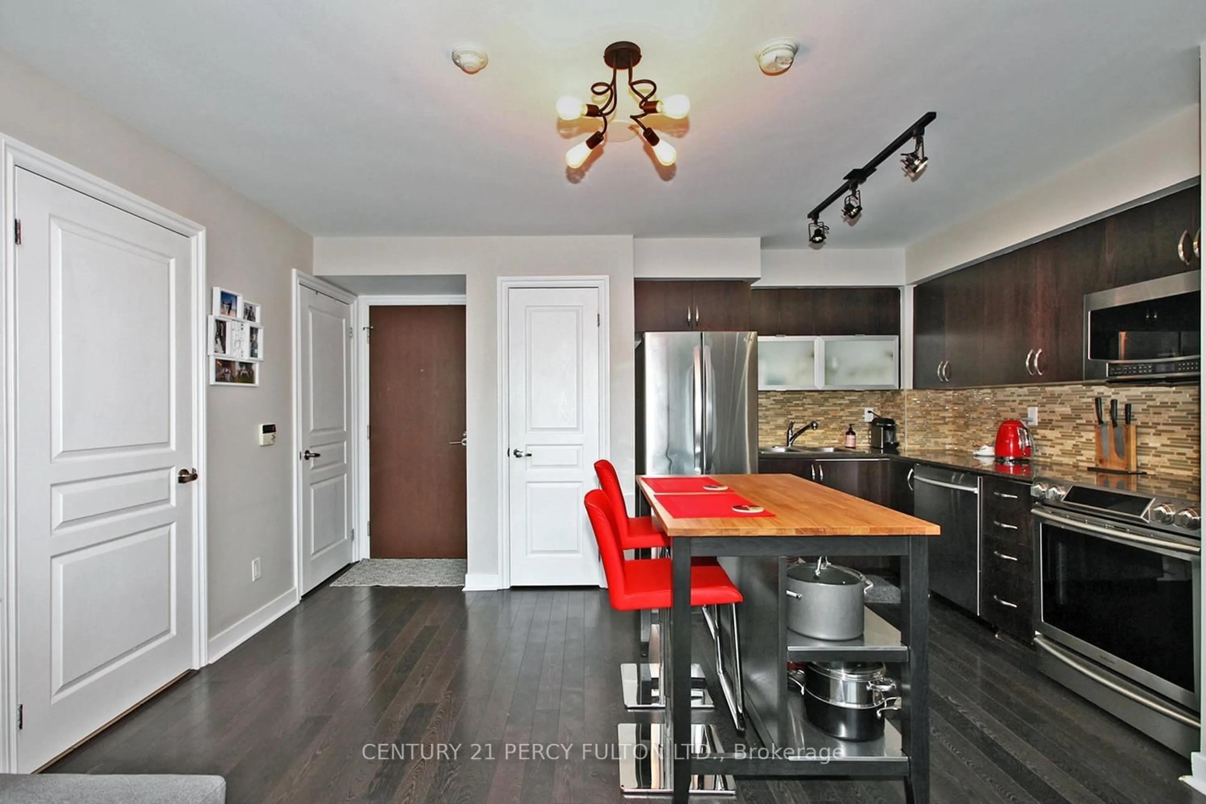 Open concept kitchen, unknown for 80 Western Battery Rd #406, Toronto Ontario M6K 3S1