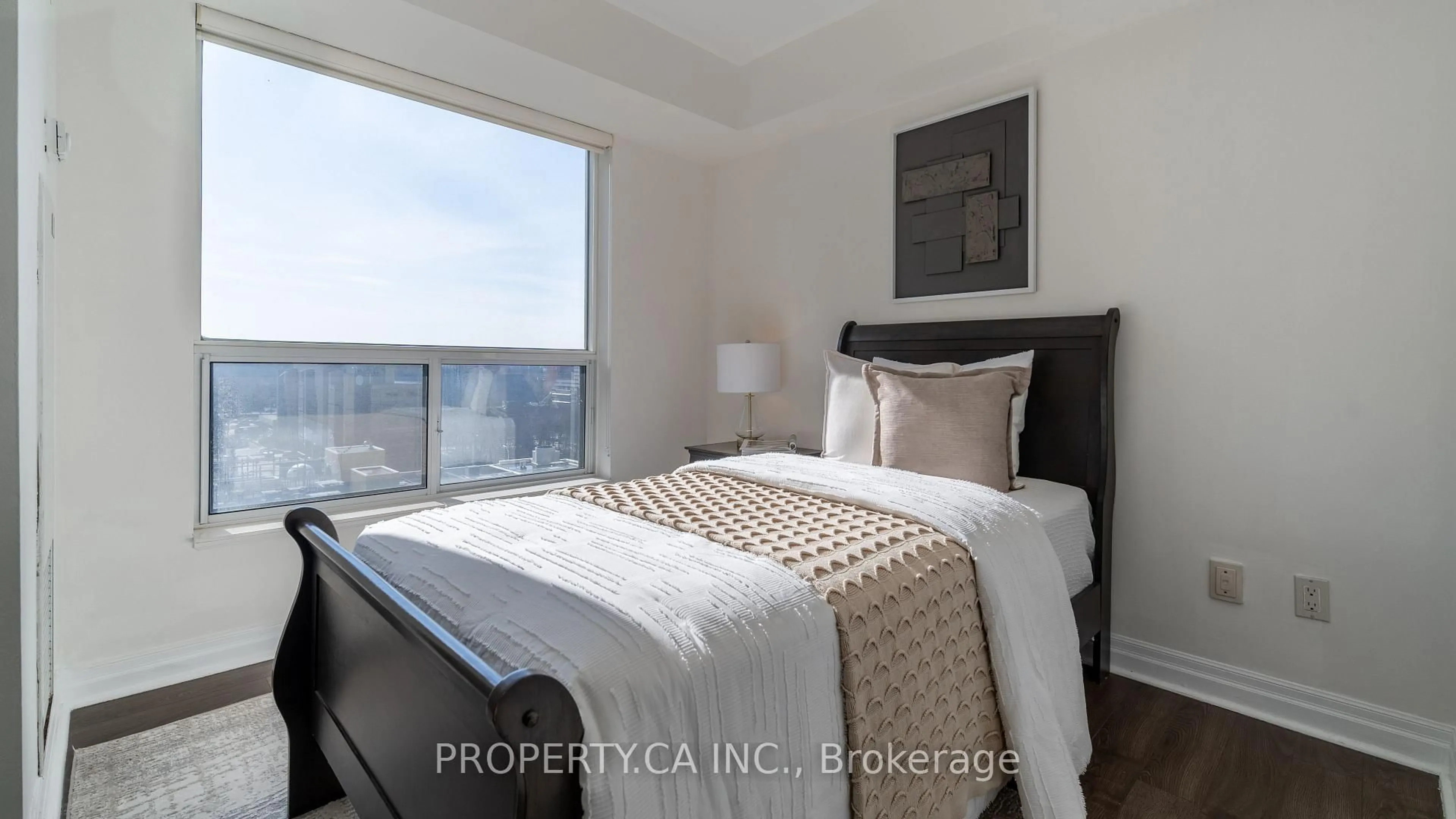 Bedroom with bed, unknown for 188 Doris Ave #1115, Toronto Ontario M2N 6Z5