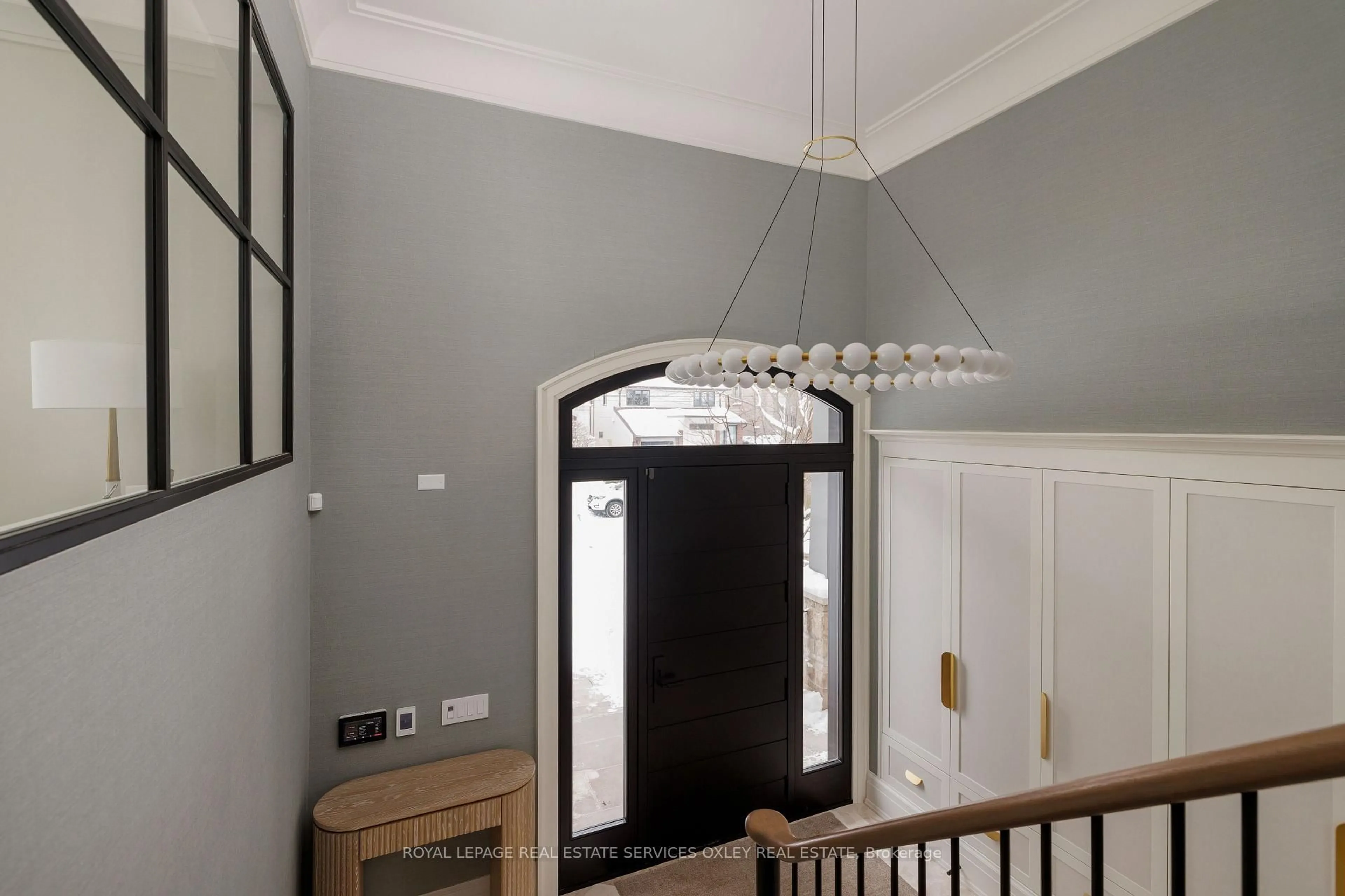 Indoor entryway for 482 Cranbrooke Ave, Toronto Ontario M5M 1N7