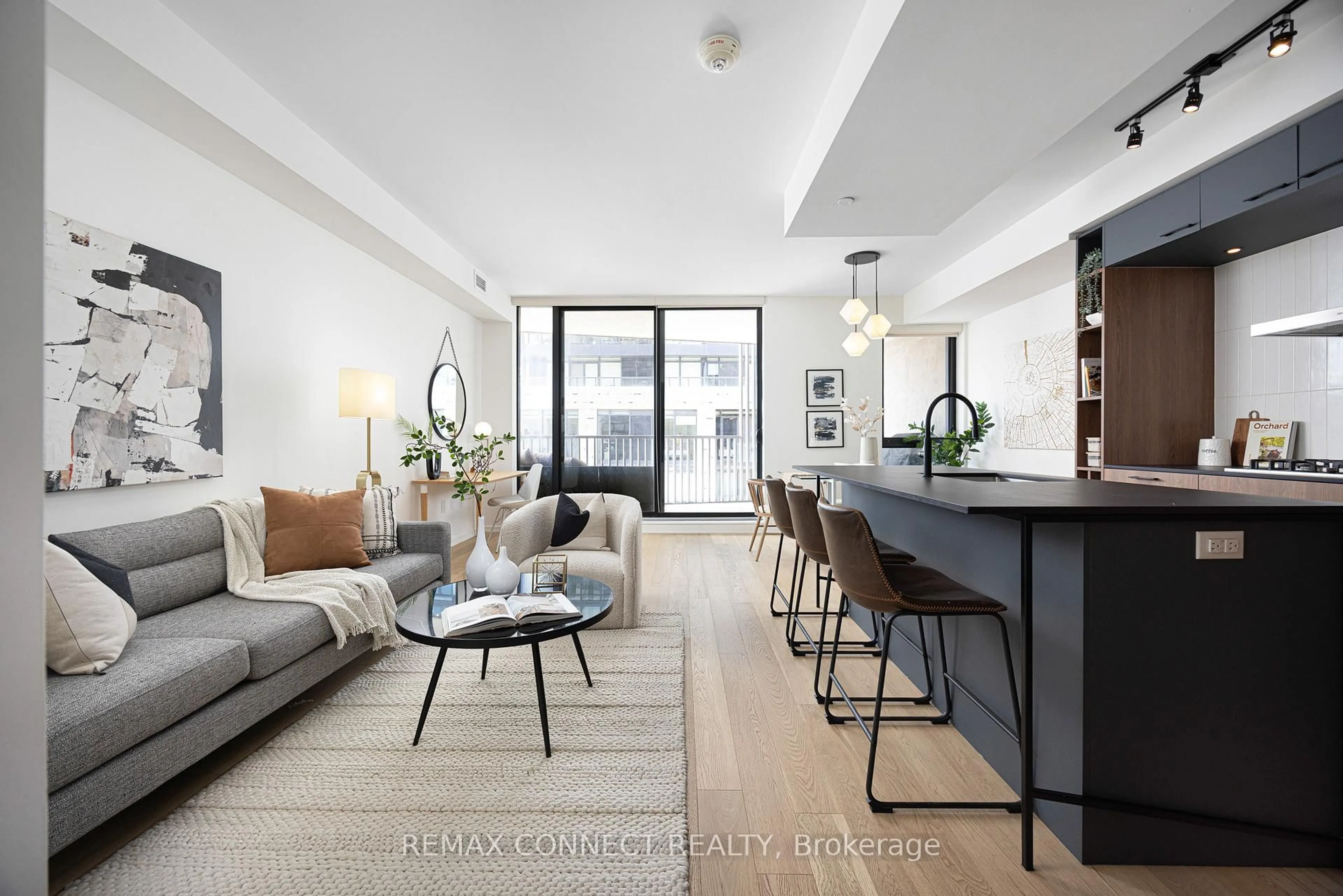 Living room with furniture, unknown for 41 Dovercourt Rd #402, Toronto Ontario M6J 0G6