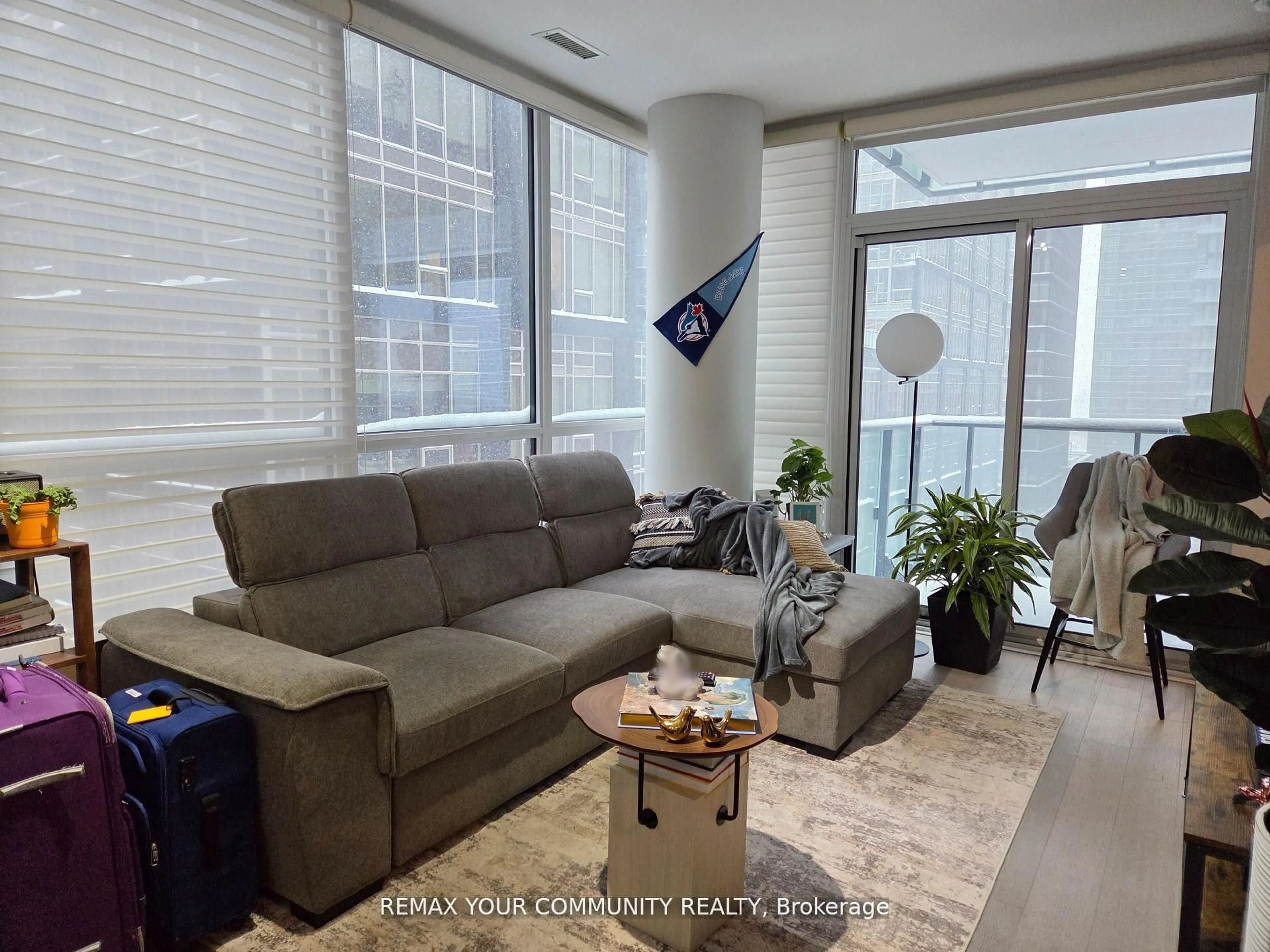 Living room with furniture, unknown for 8 Mercer St #1208, Toronto Ontario M5V 0C4