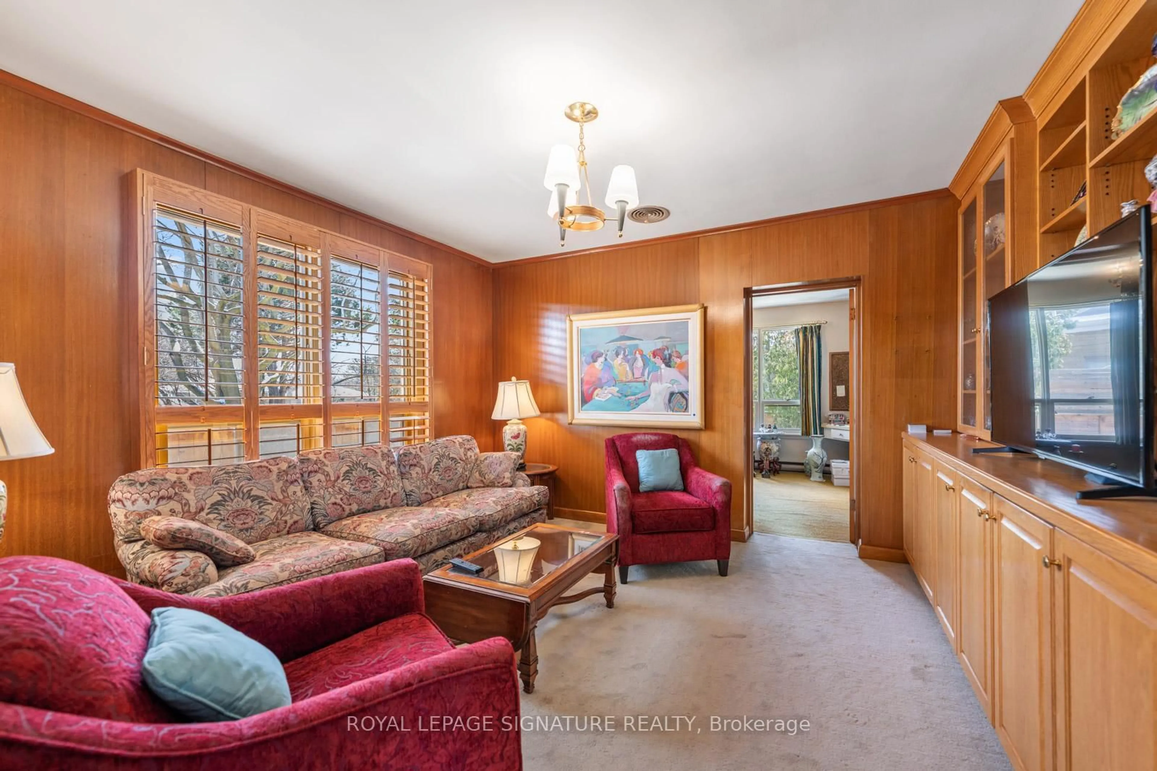 Living room with furniture, unknown for 66 Carscadden Dr, Toronto Ontario M2R 2A9