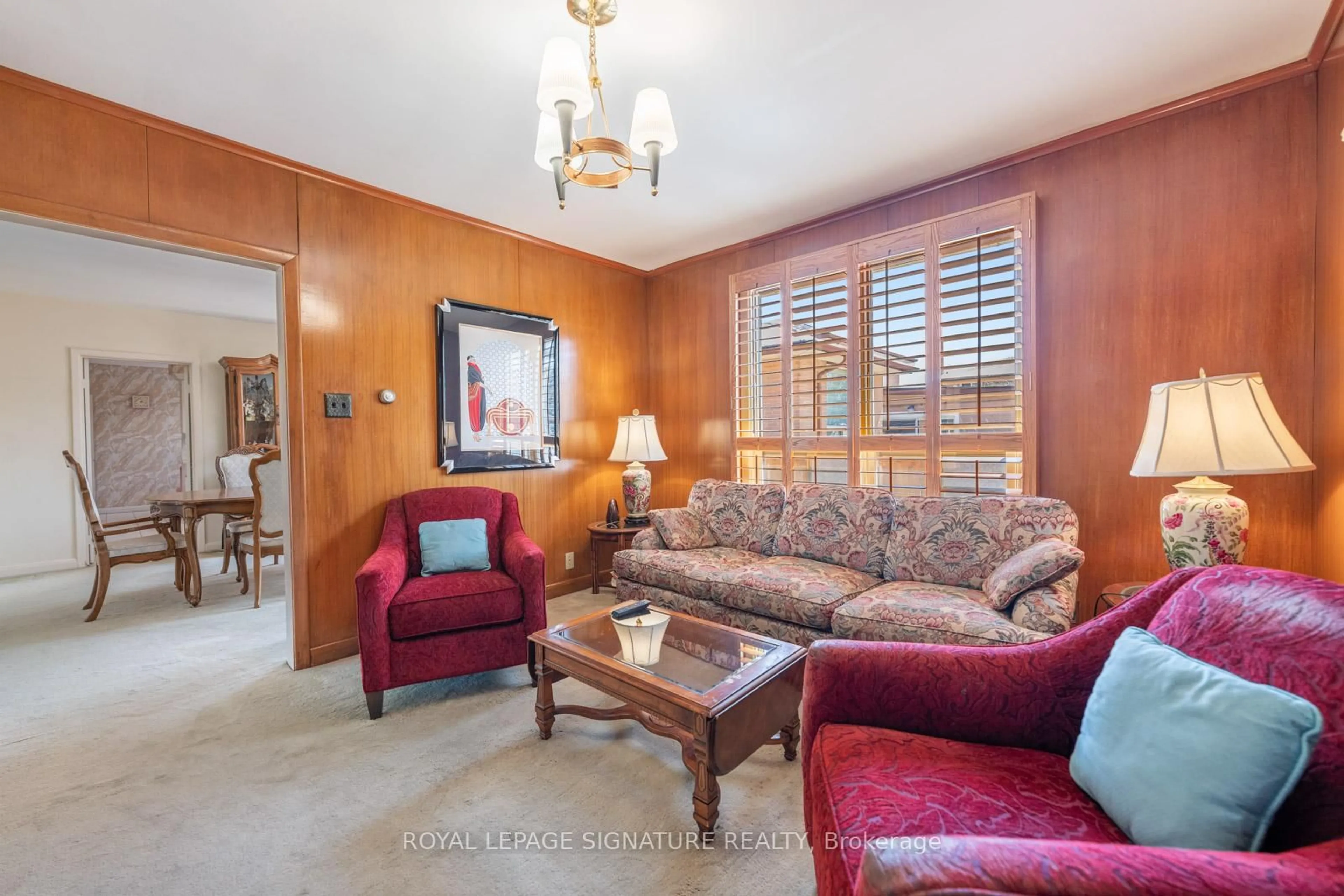 Living room with furniture, unknown for 66 Carscadden Dr, Toronto Ontario M2R 2A9