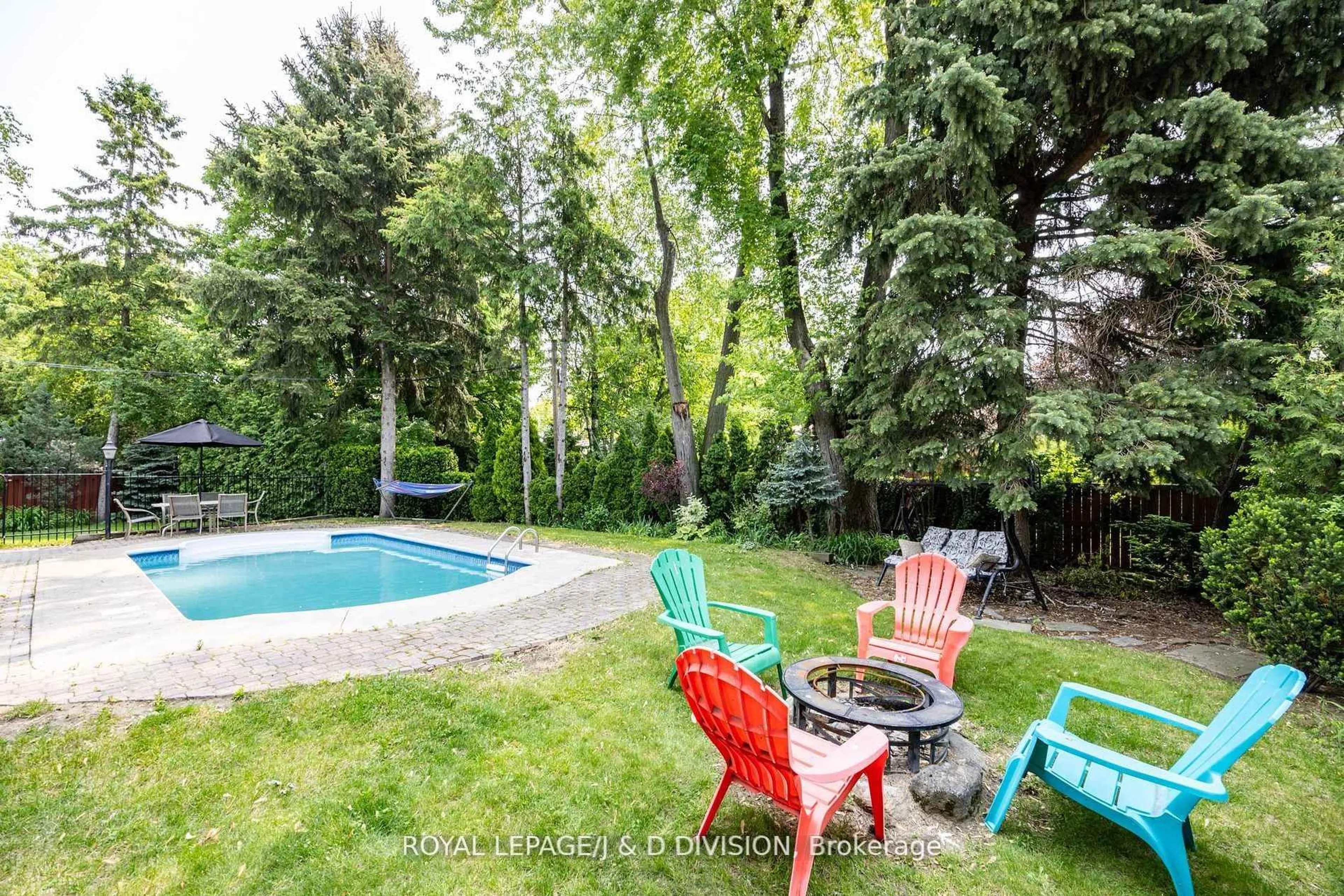 Patio, unknown for 48 Greengrove Cres, Toronto Ontario M3A 1H9