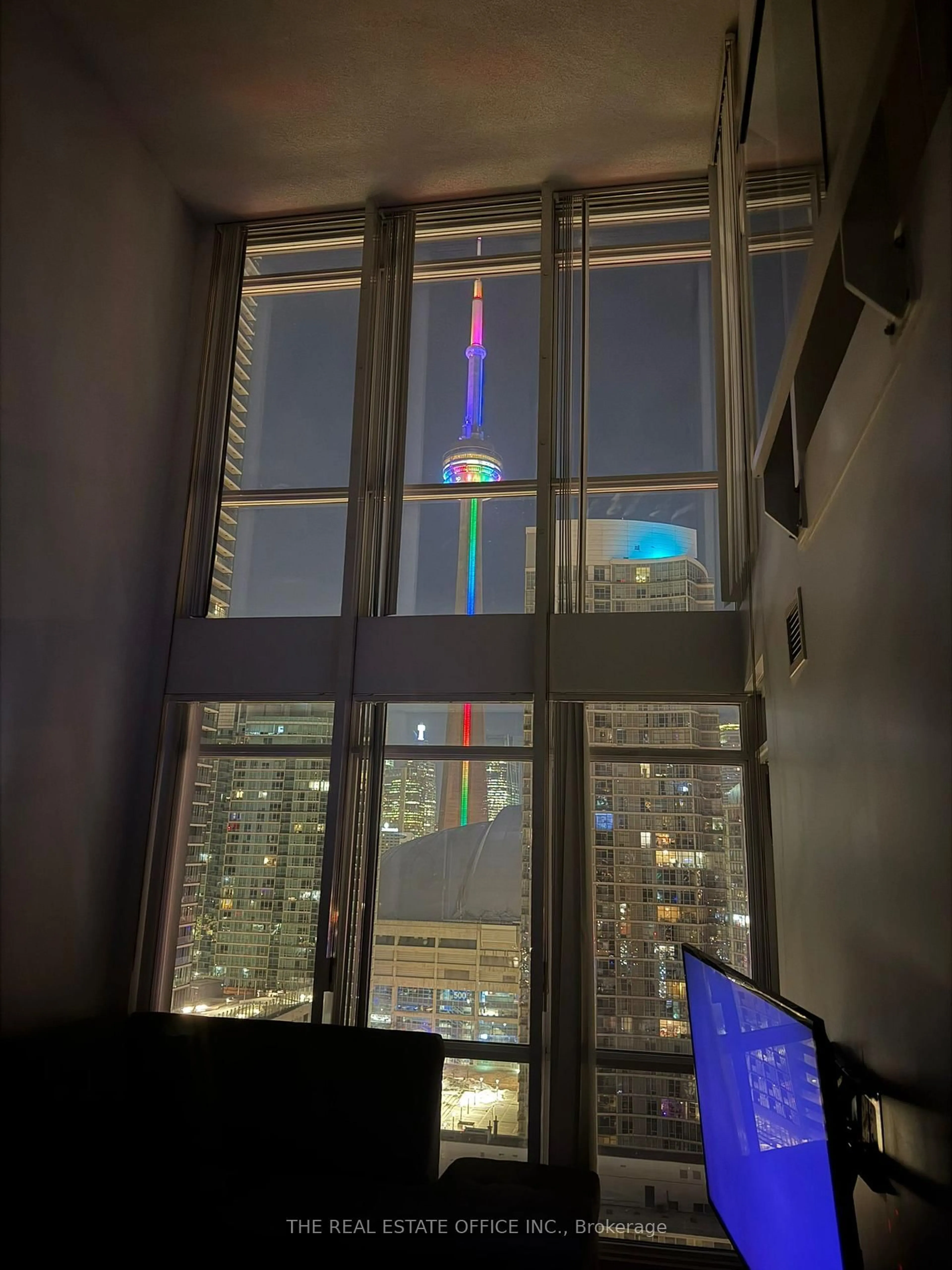 A pic of a room for 15 Fort York Blvd #2808, Toronto Ontario M5V 3Y4