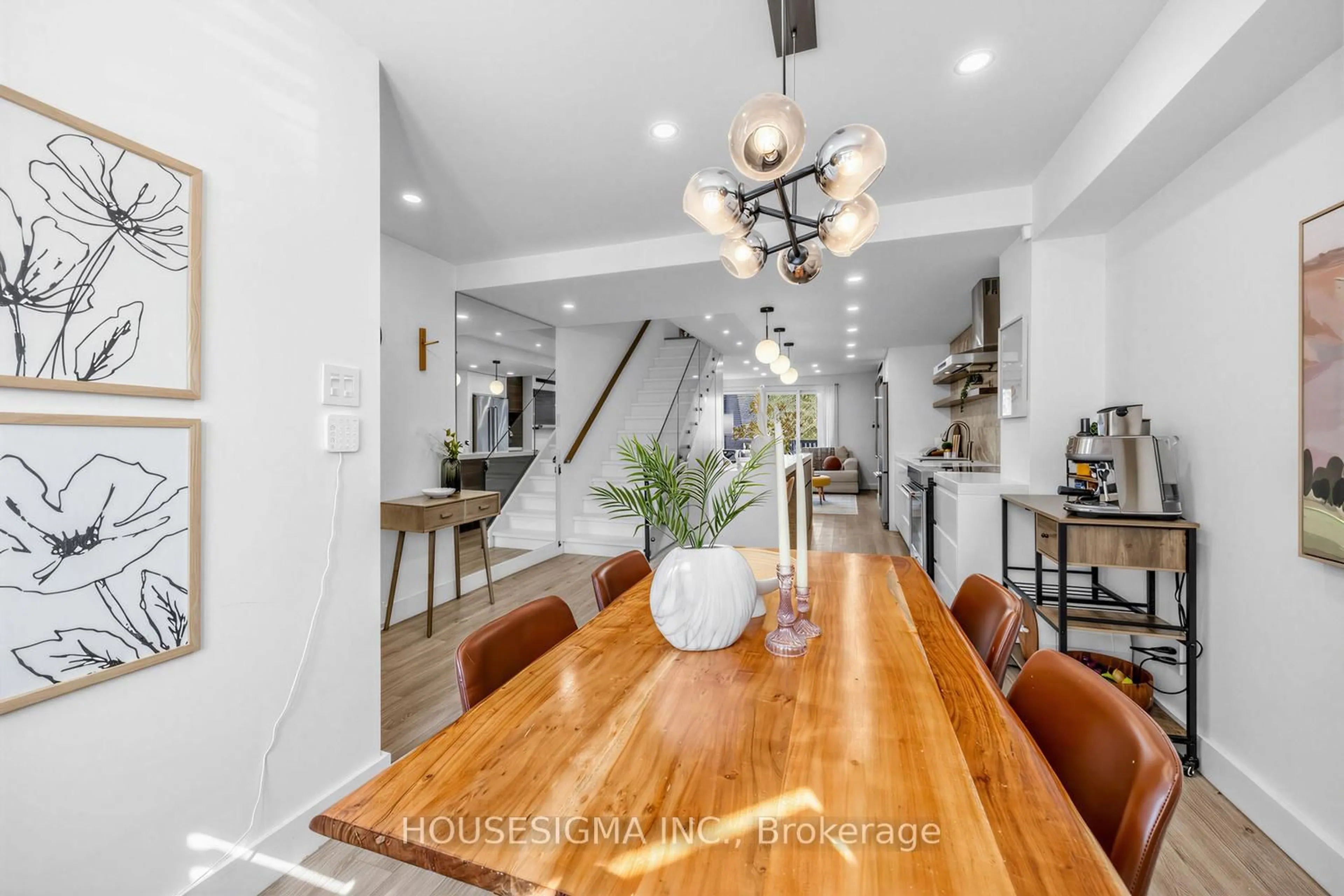 Dining room, unknown for 39 Tecumseth St #47, Toronto Ontario M5V 2X6