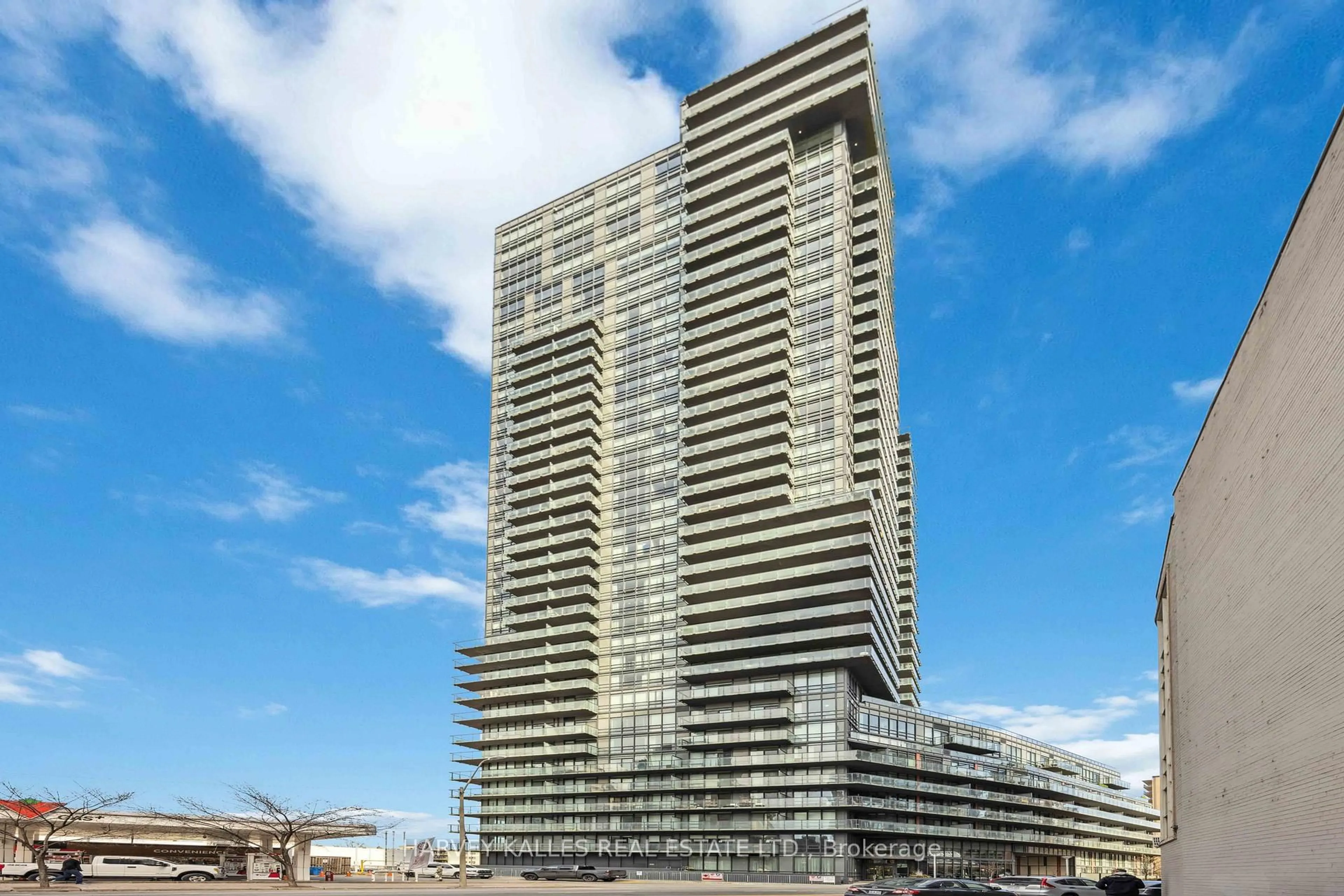 Unknown for 825 Church St #1707, Toronto Ontario M4W 3Z4