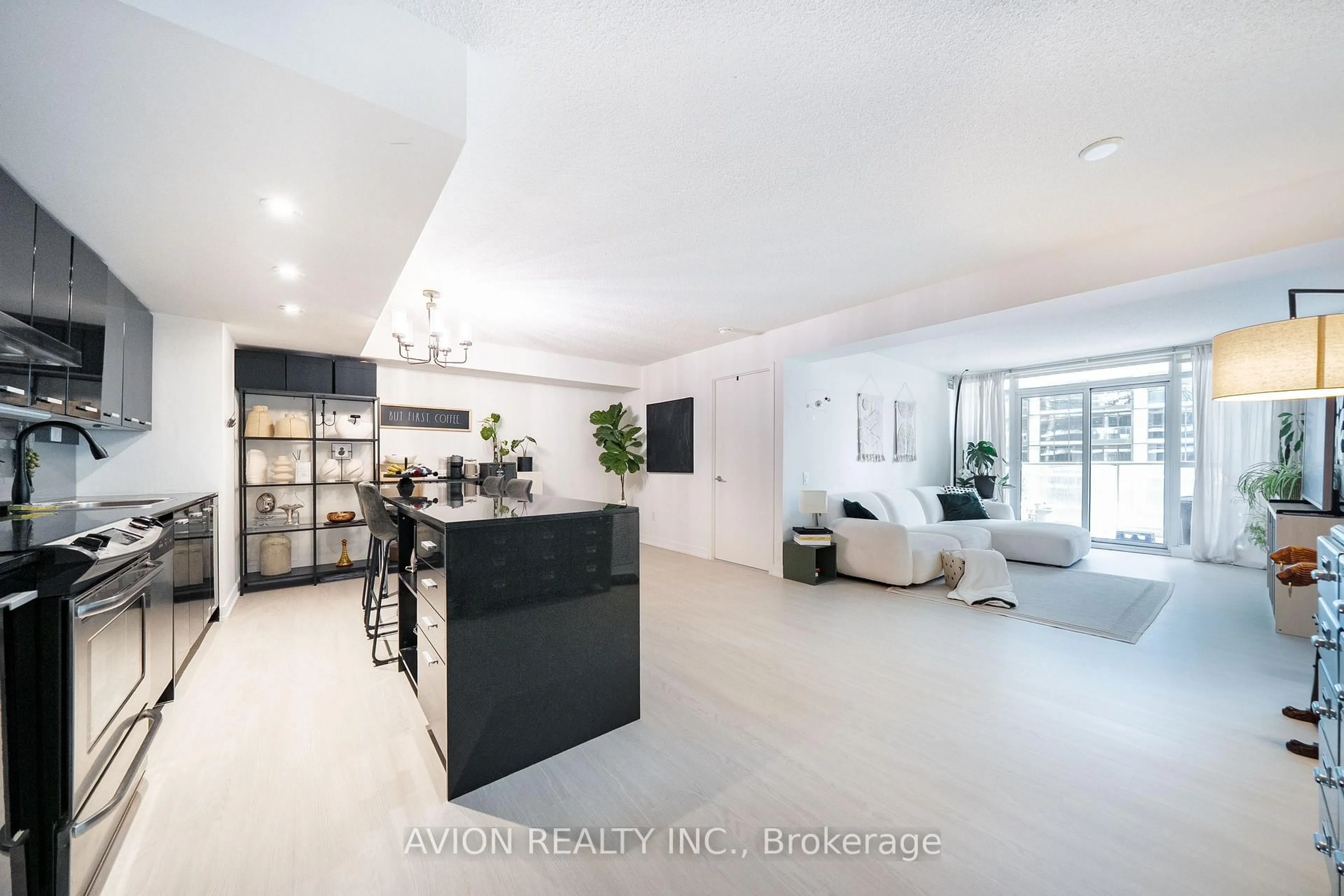 Unknown for 15 Singer Crt #616, Toronto Ontario M2K 0B4