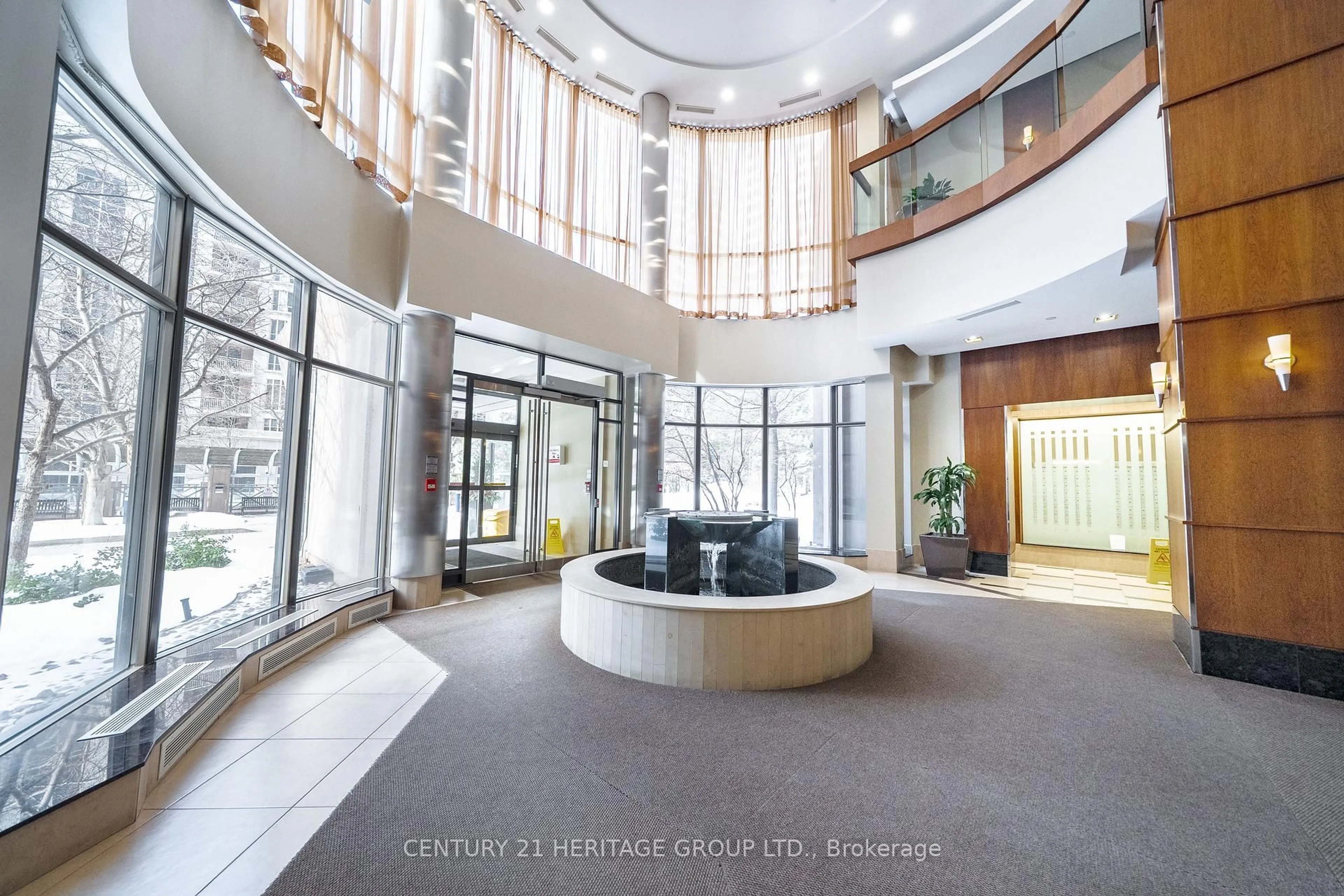 Indoor foyer for 10 Northtown Way #1111, Toronto Ontario M3H 5S9