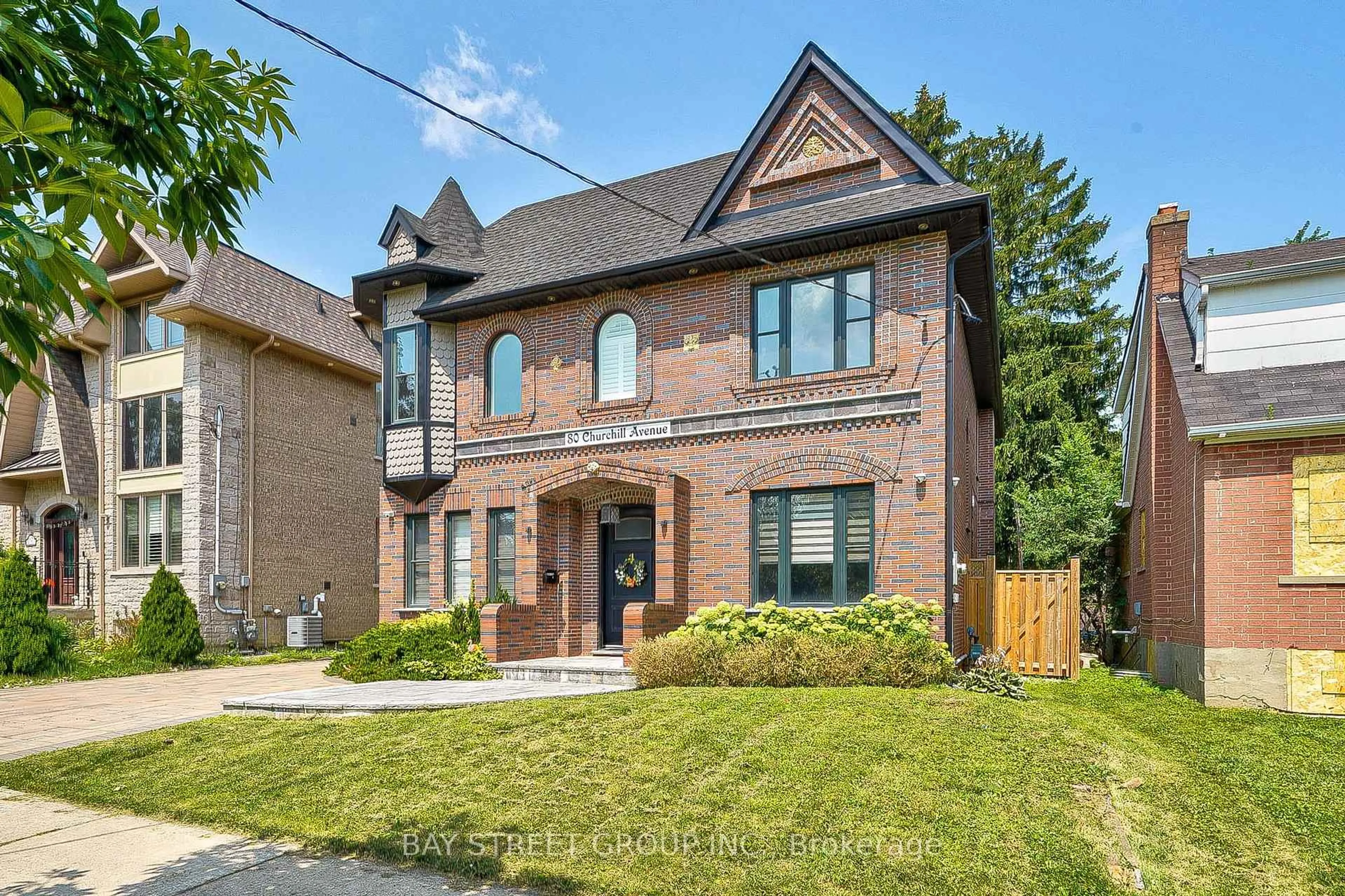 Home with brick exterior material, street for 80 Churchill Ave, Toronto Ontario M2N 1Y9