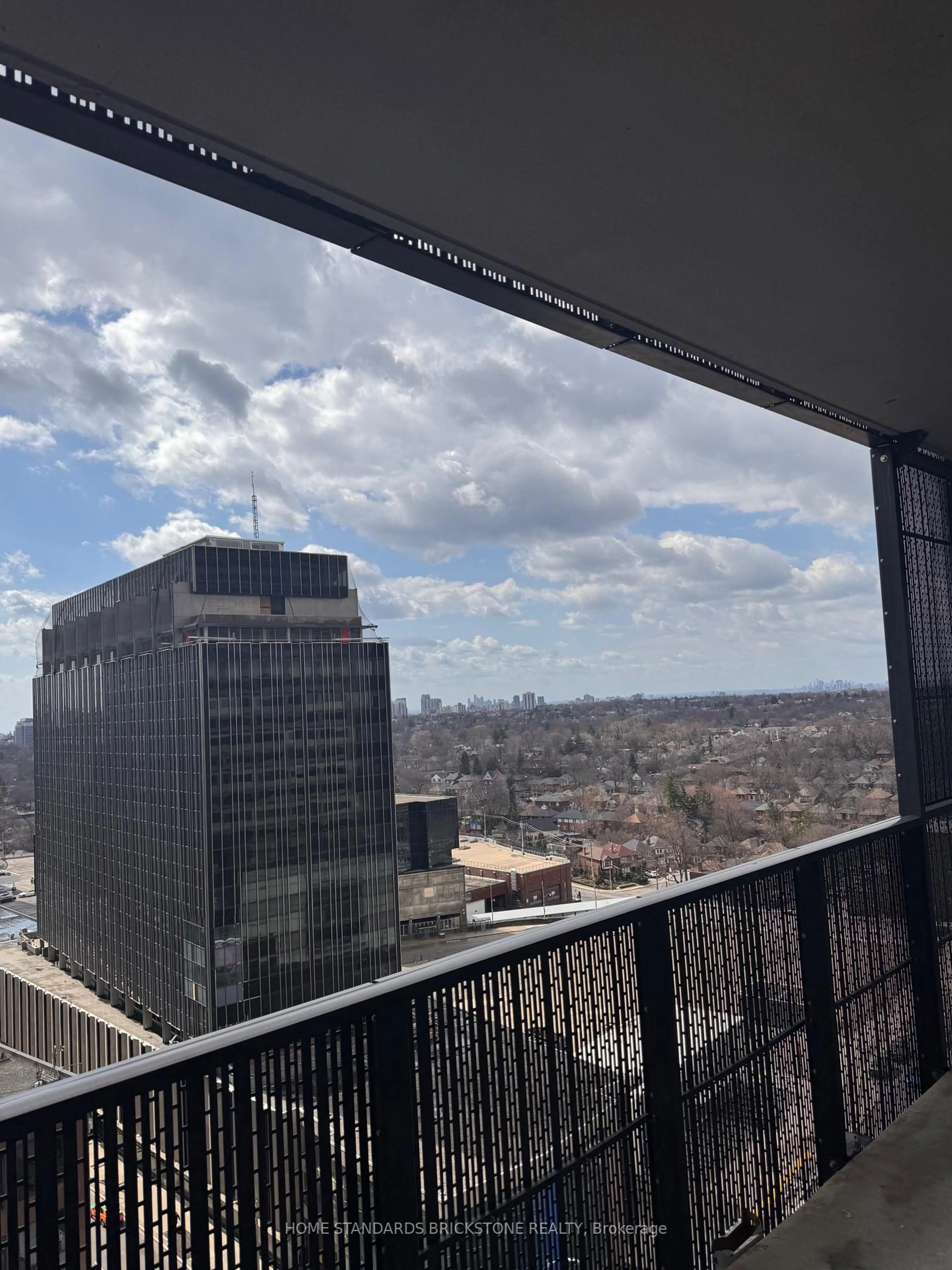 A pic of a room for 8 Eglinton Ave #1101, Toronto Ontario M4P 0C1