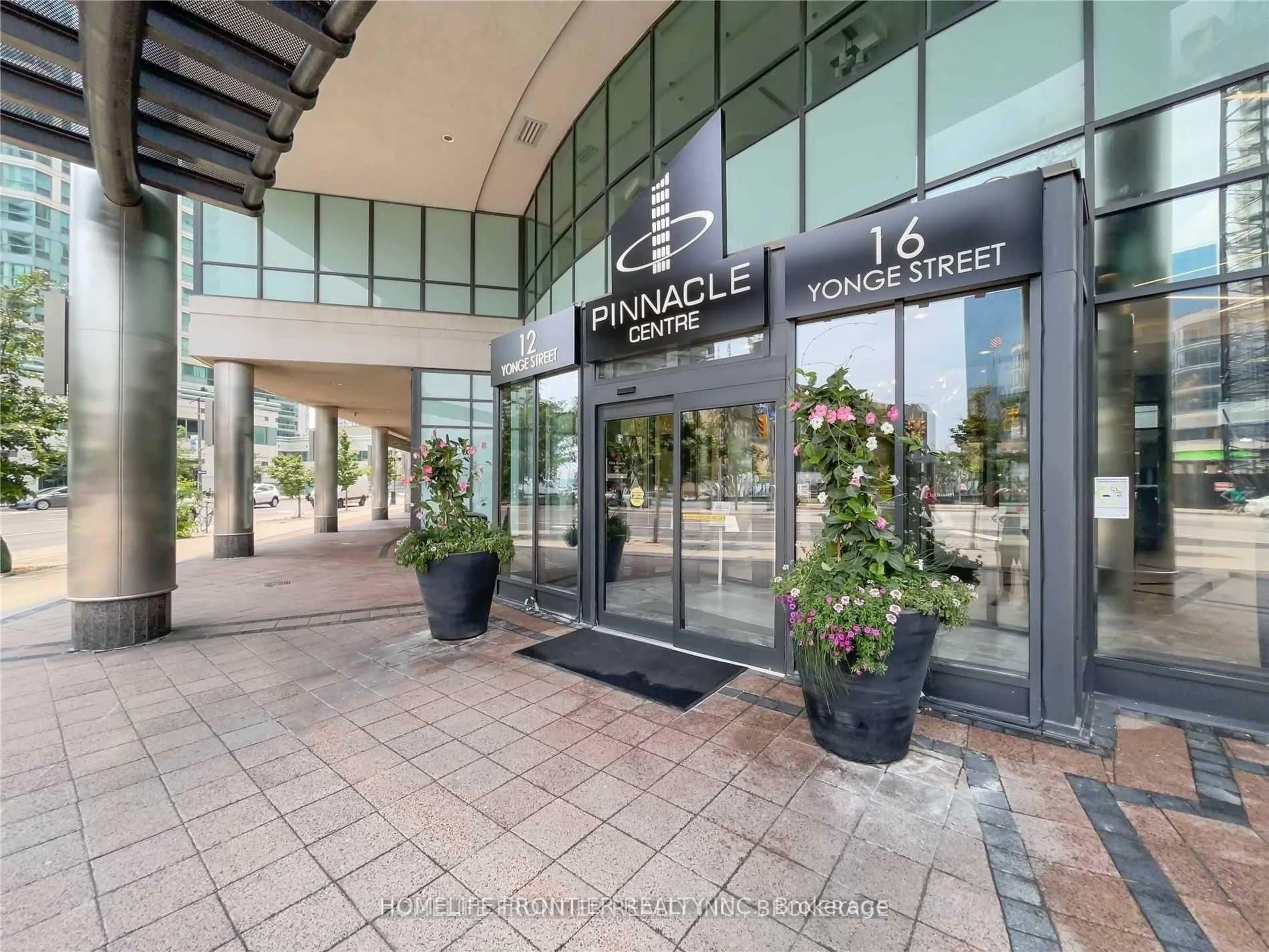 Indoor foyer for 16 Yonge St #404, Toronto Ontario M5E 1R4