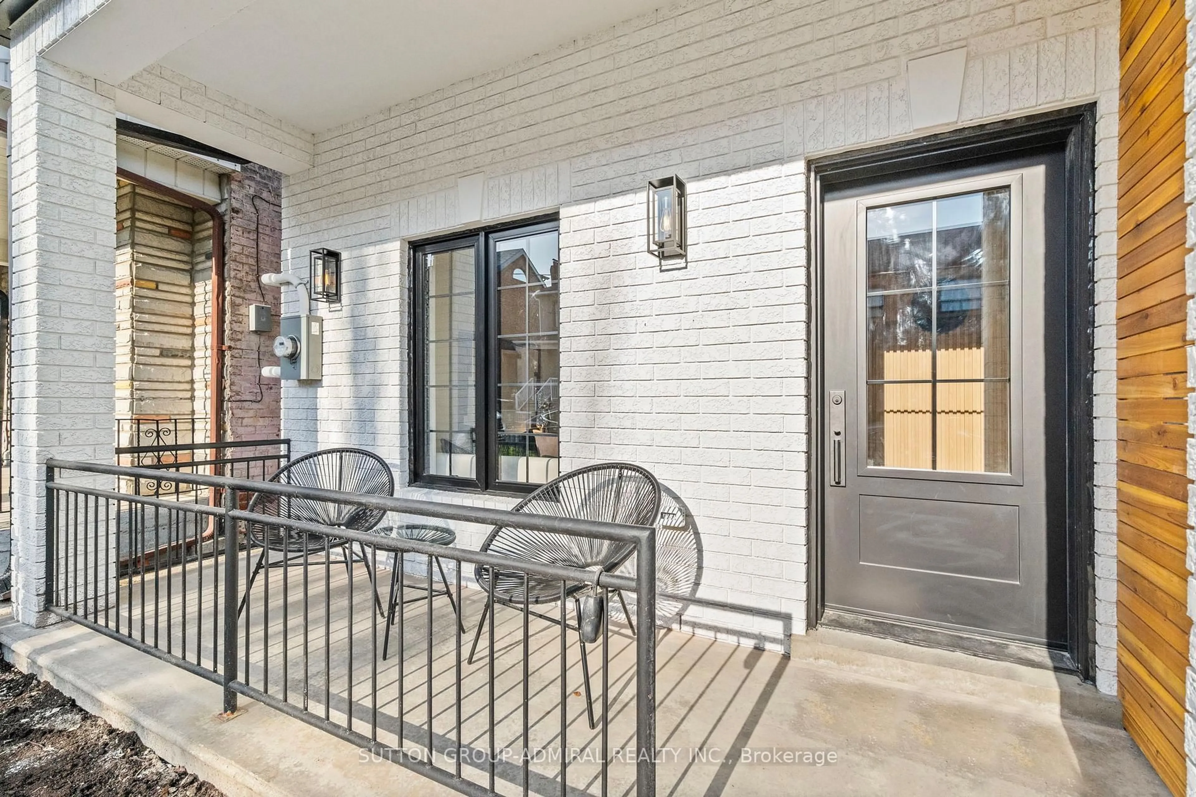 Patio, street for 25 Coolmine Rd, Toronto Ontario M6J 3G1