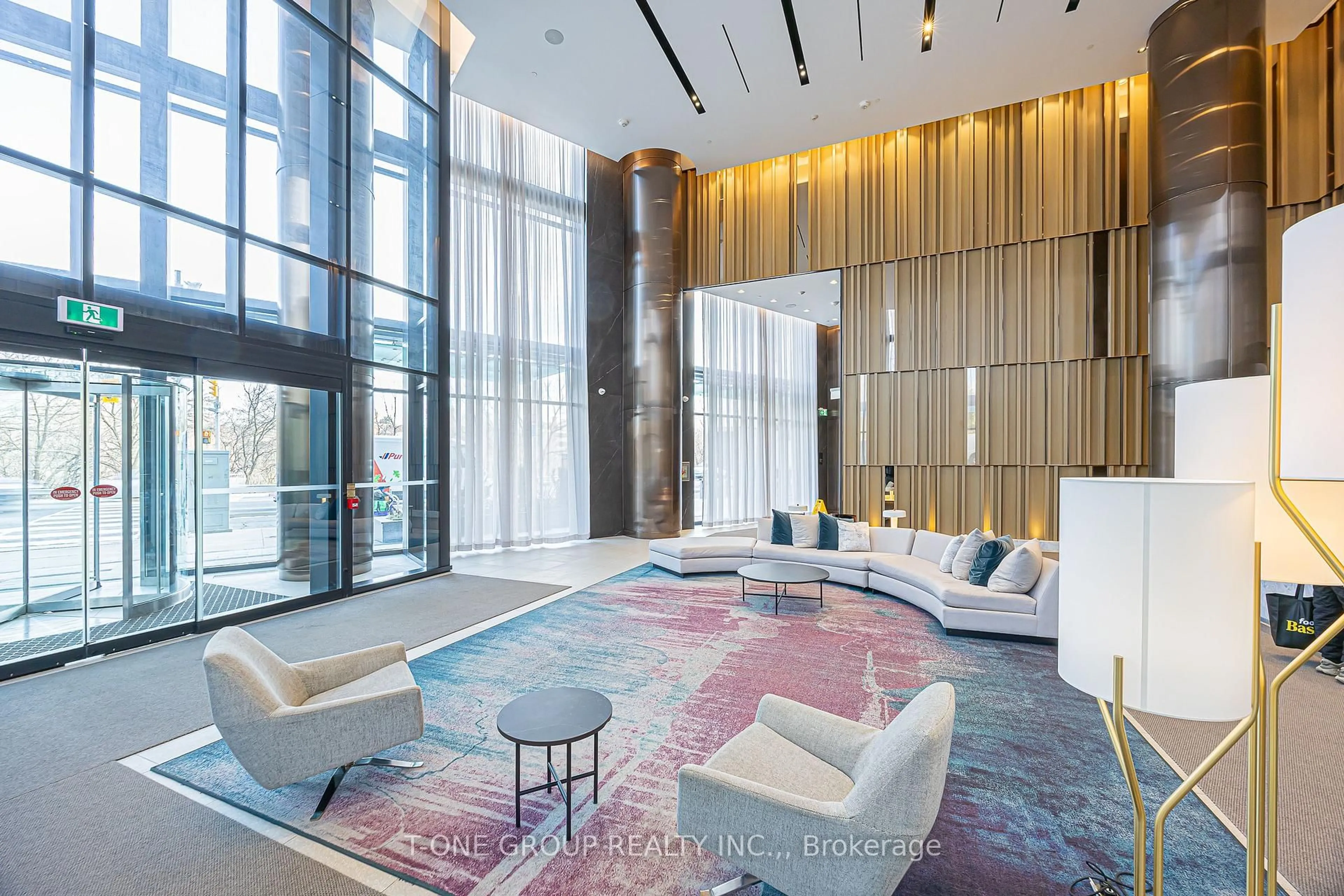 Lobby for 575 Bloor St #2810, Toronto Ontario M4W 0B2