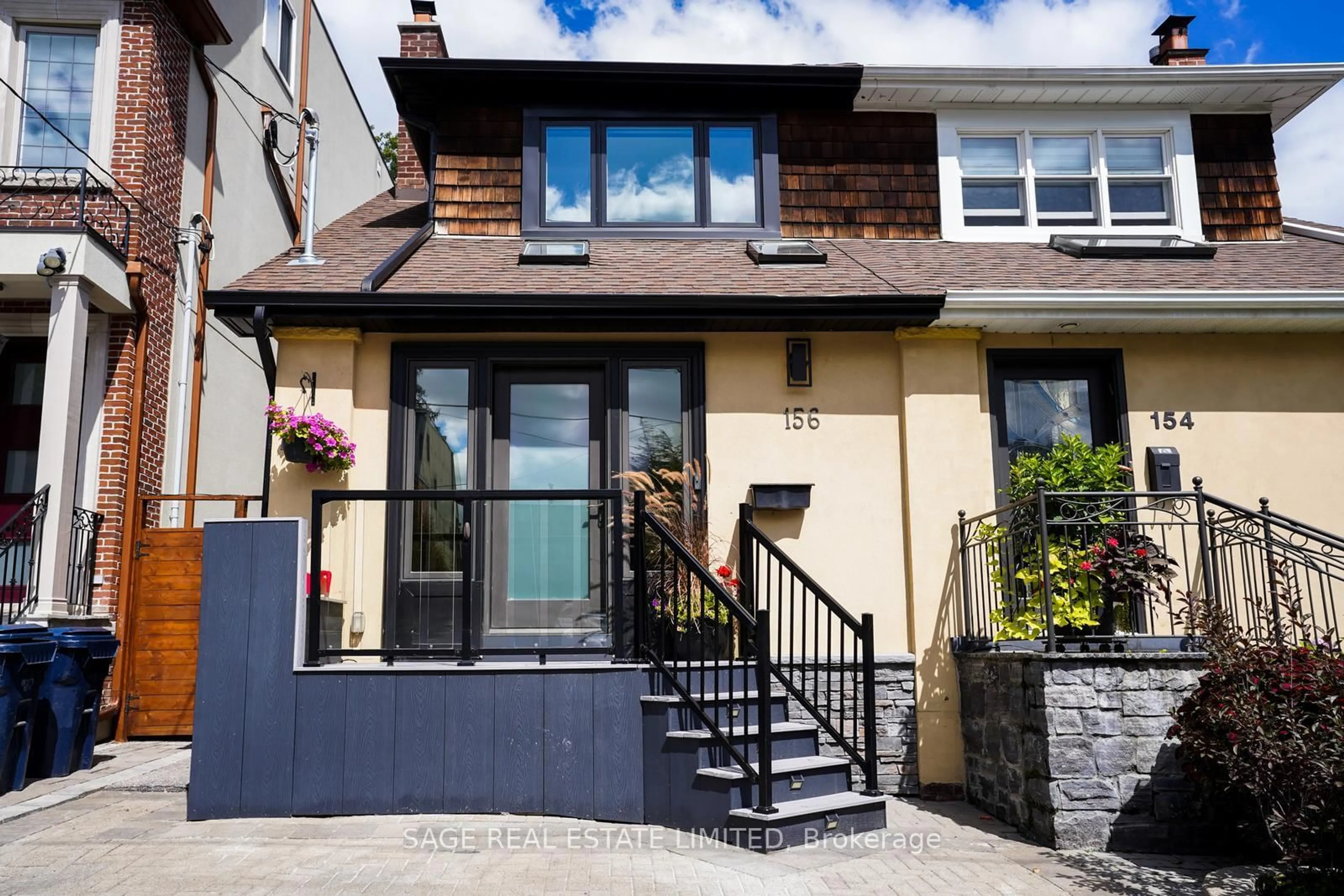 Unknown for 156 Craighurst Ave, Toronto Ontario M4R 1K2