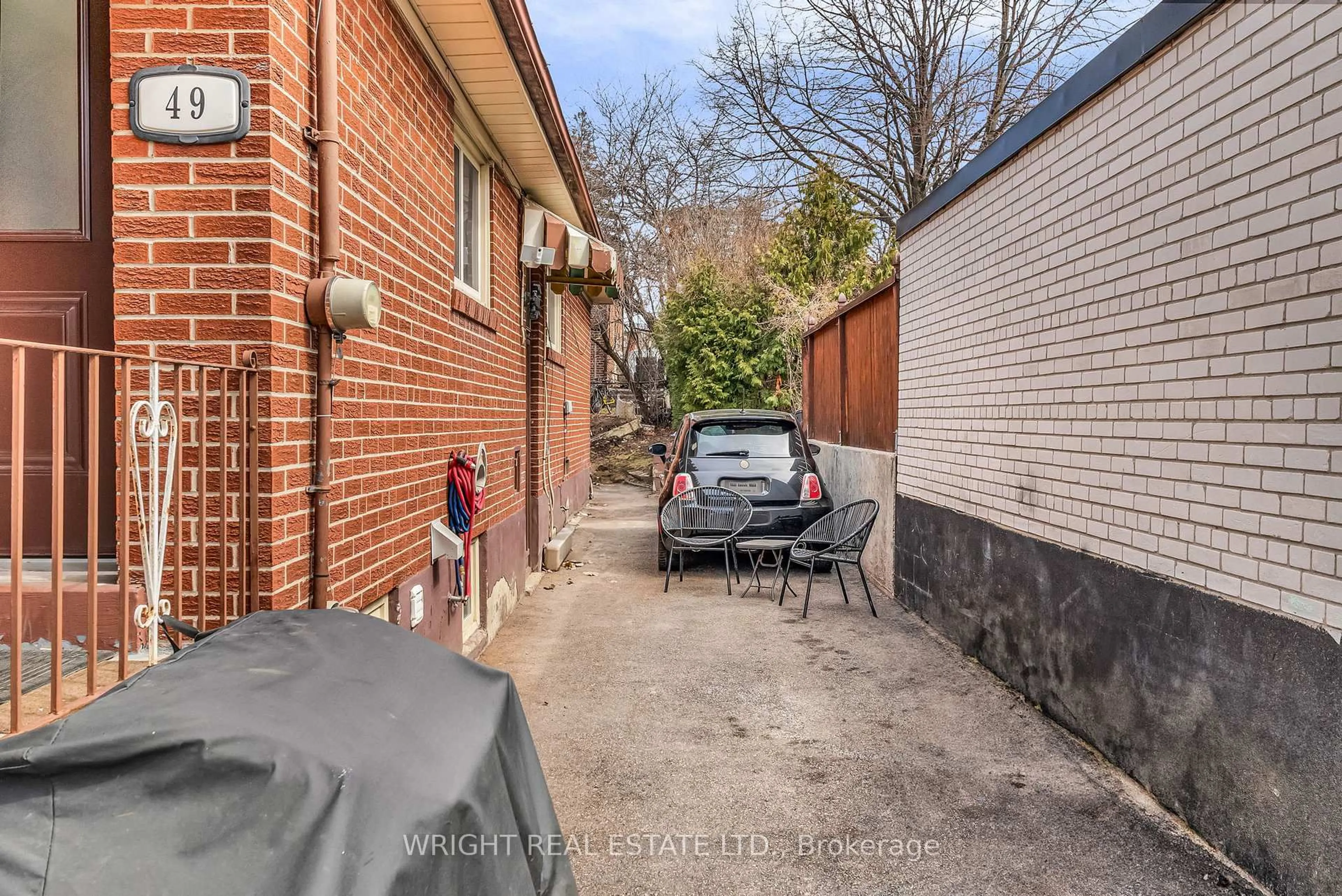 Unknown for 49 Tisdale Ave, Toronto Ontario M4A 1Y6