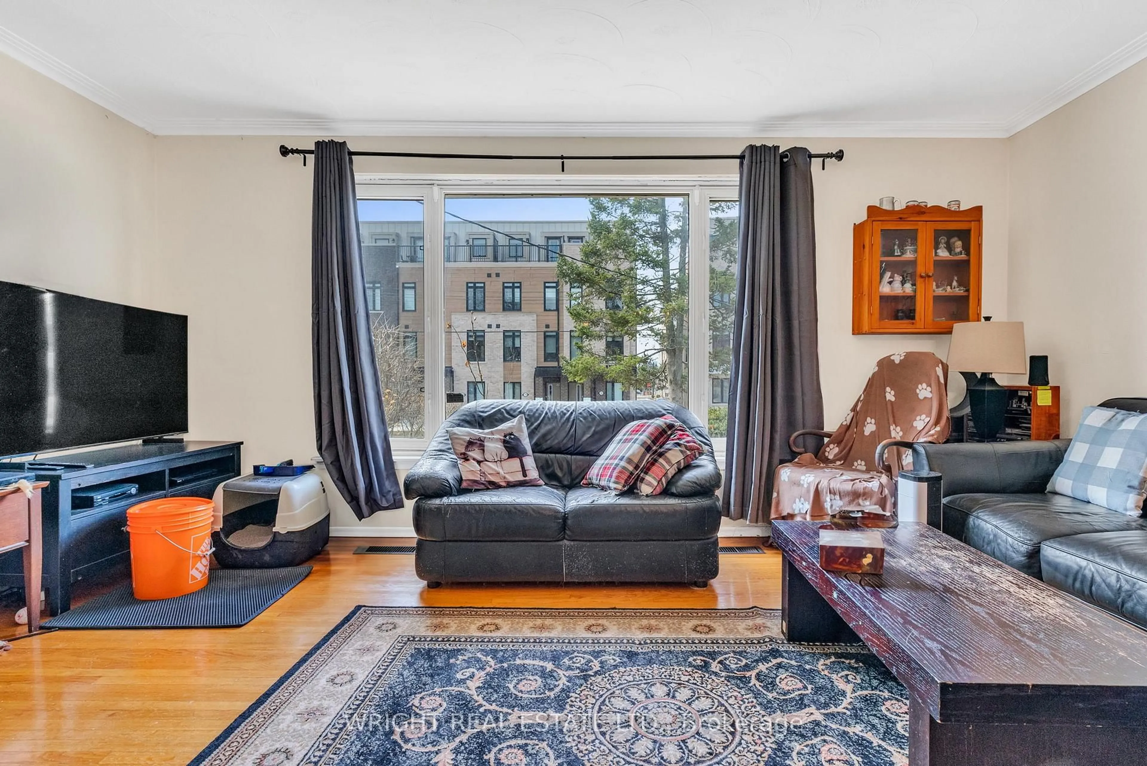 Living room with furniture, unknown for 49 Tisdale Ave, Toronto Ontario M4A 1Y6