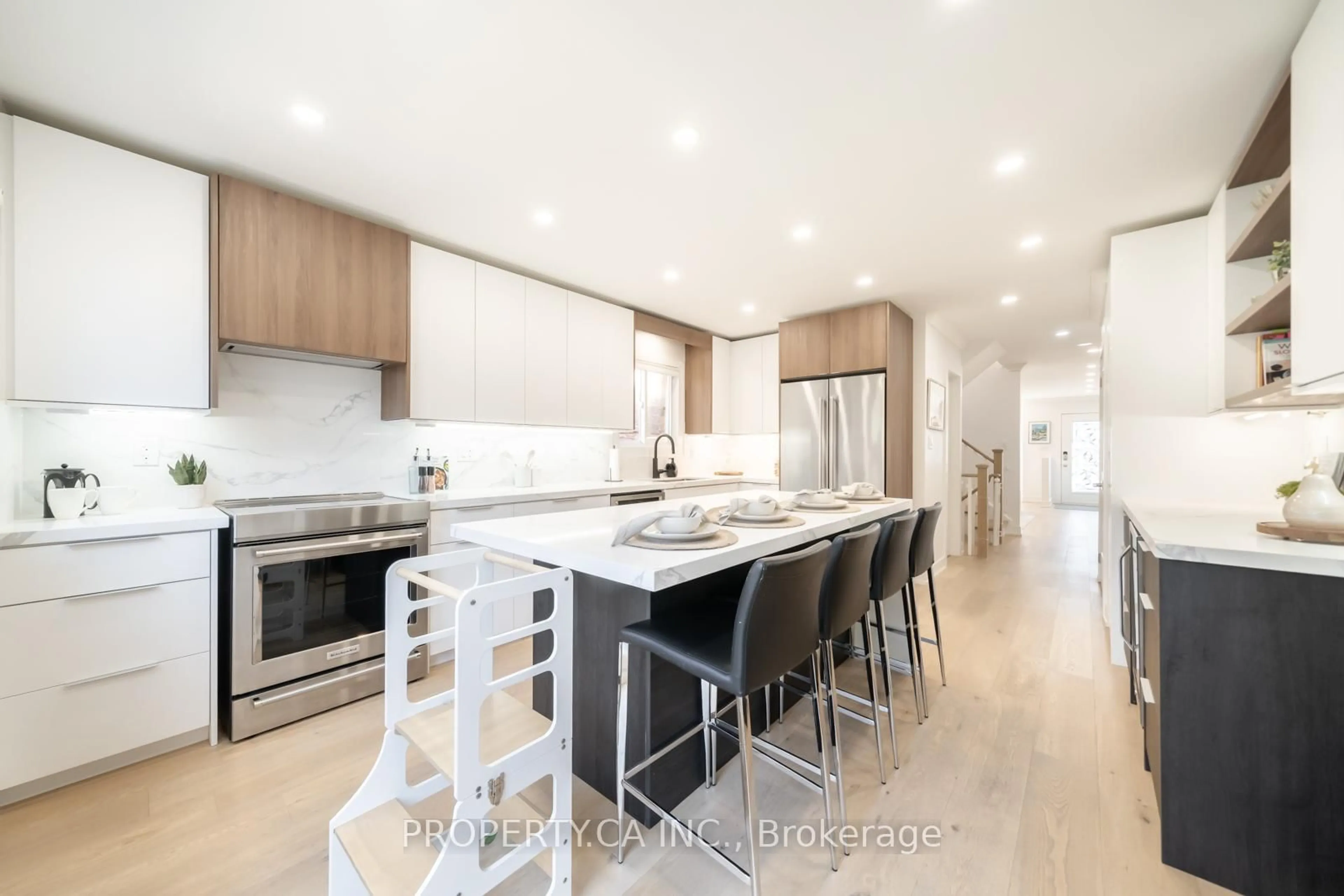 Contemporary kitchen, unknown for 340 Lauder Ave, Toronto Ontario M6E 3H8