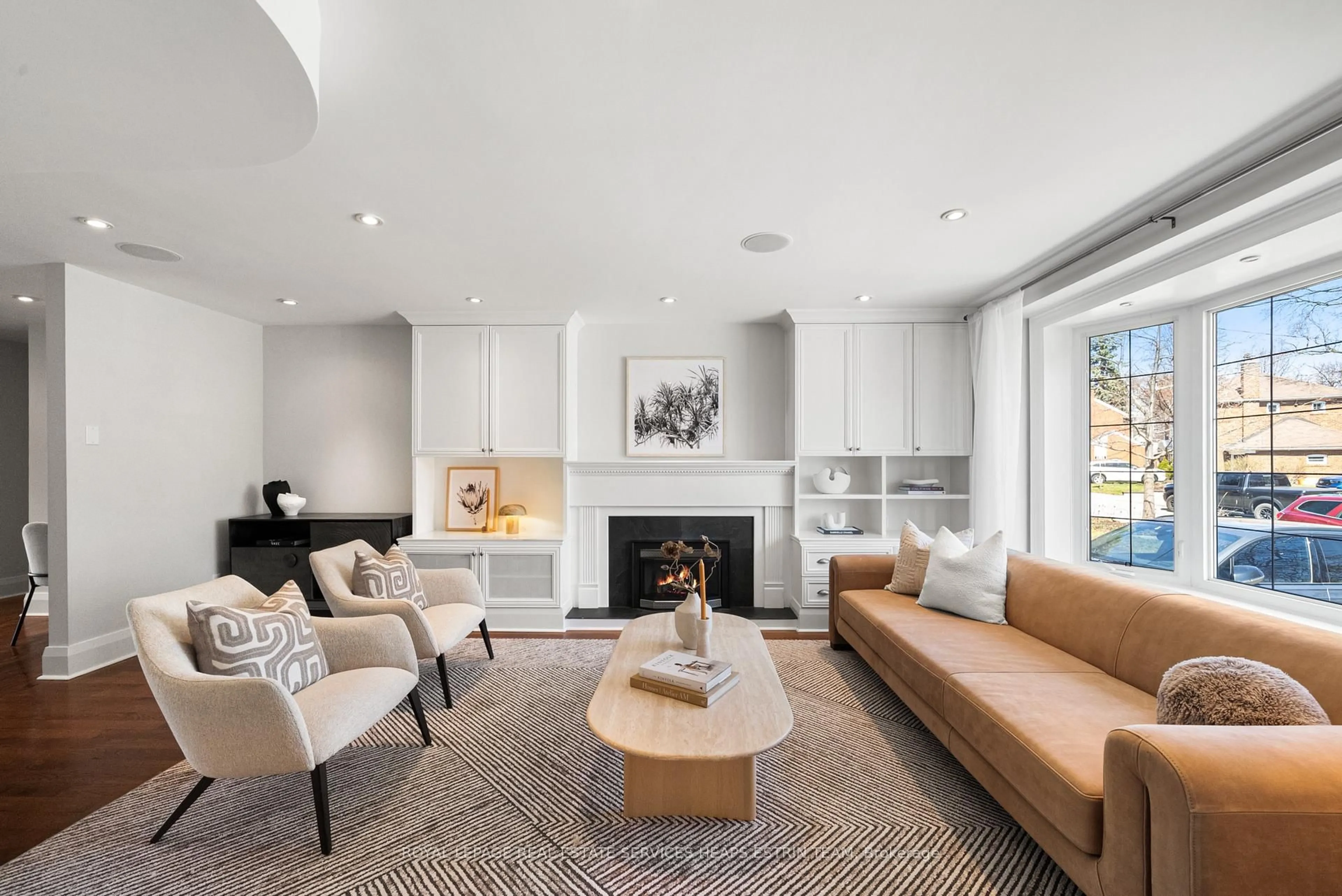 Living room with furniture, unknown for 208 Hanna Rd, Toronto Ontario M4G 3P1