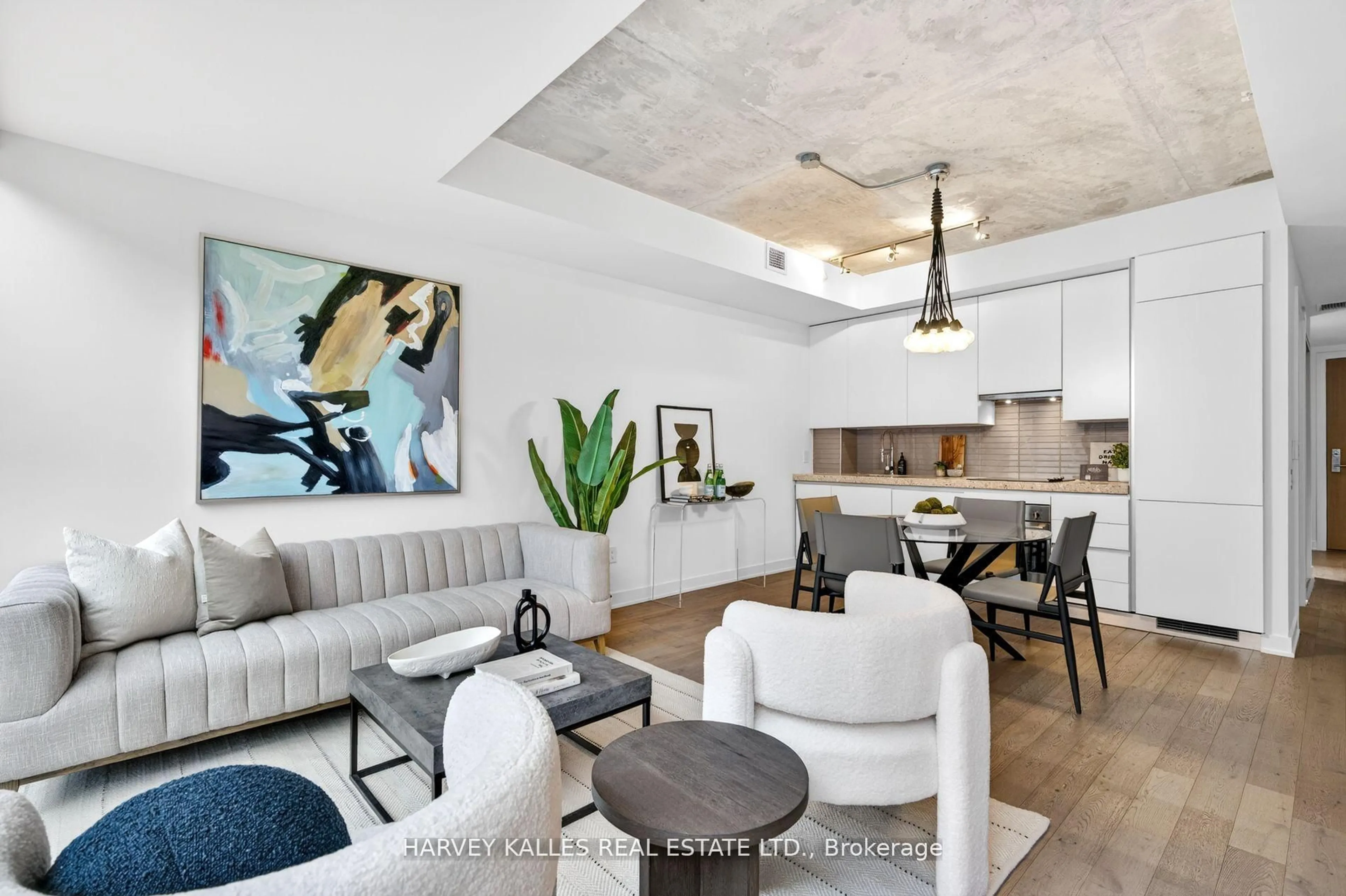 Living room with furniture, unknown for 38 Stewart St #604, Toronto Ontario M5V 0H1