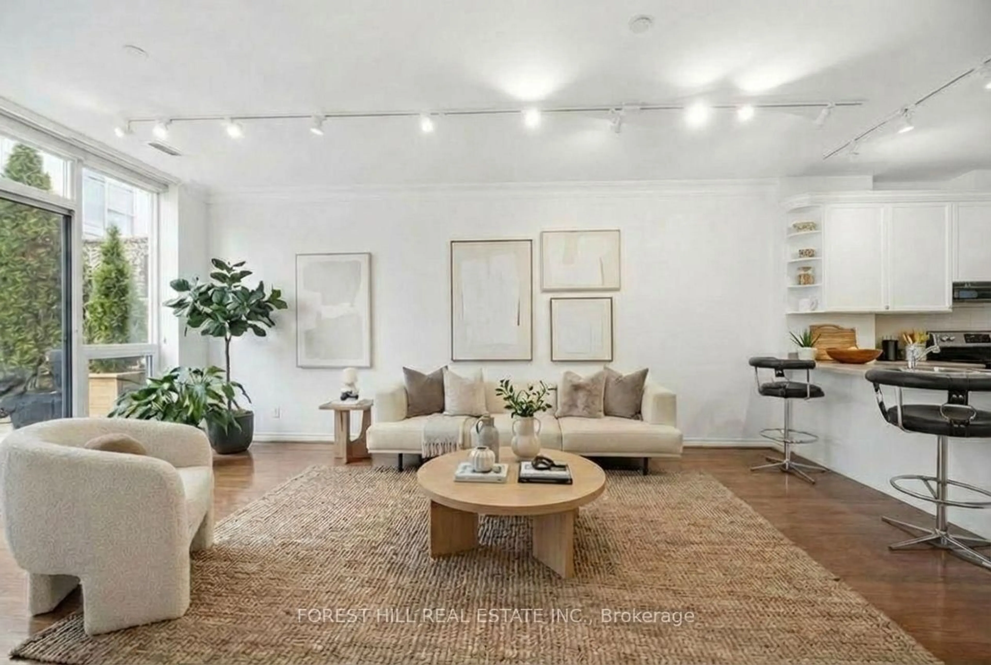 Living room with furniture, unknown for 980 Yonge St #314, Toronto Ontario M4W 3V8