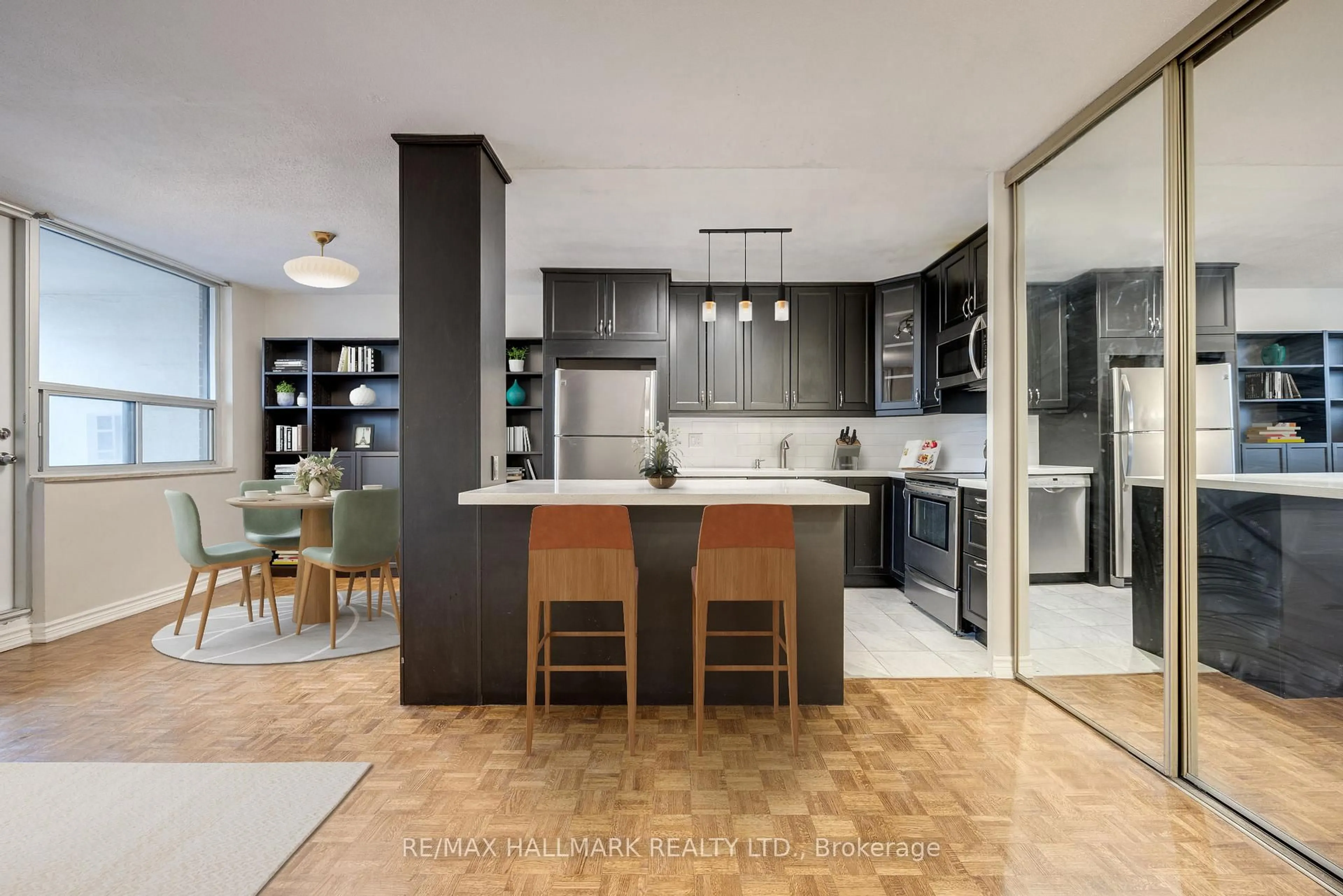 Contemporary kitchen, unknown for 40 Homewood Ave #1715, Toronto Ontario M4Y 2K2