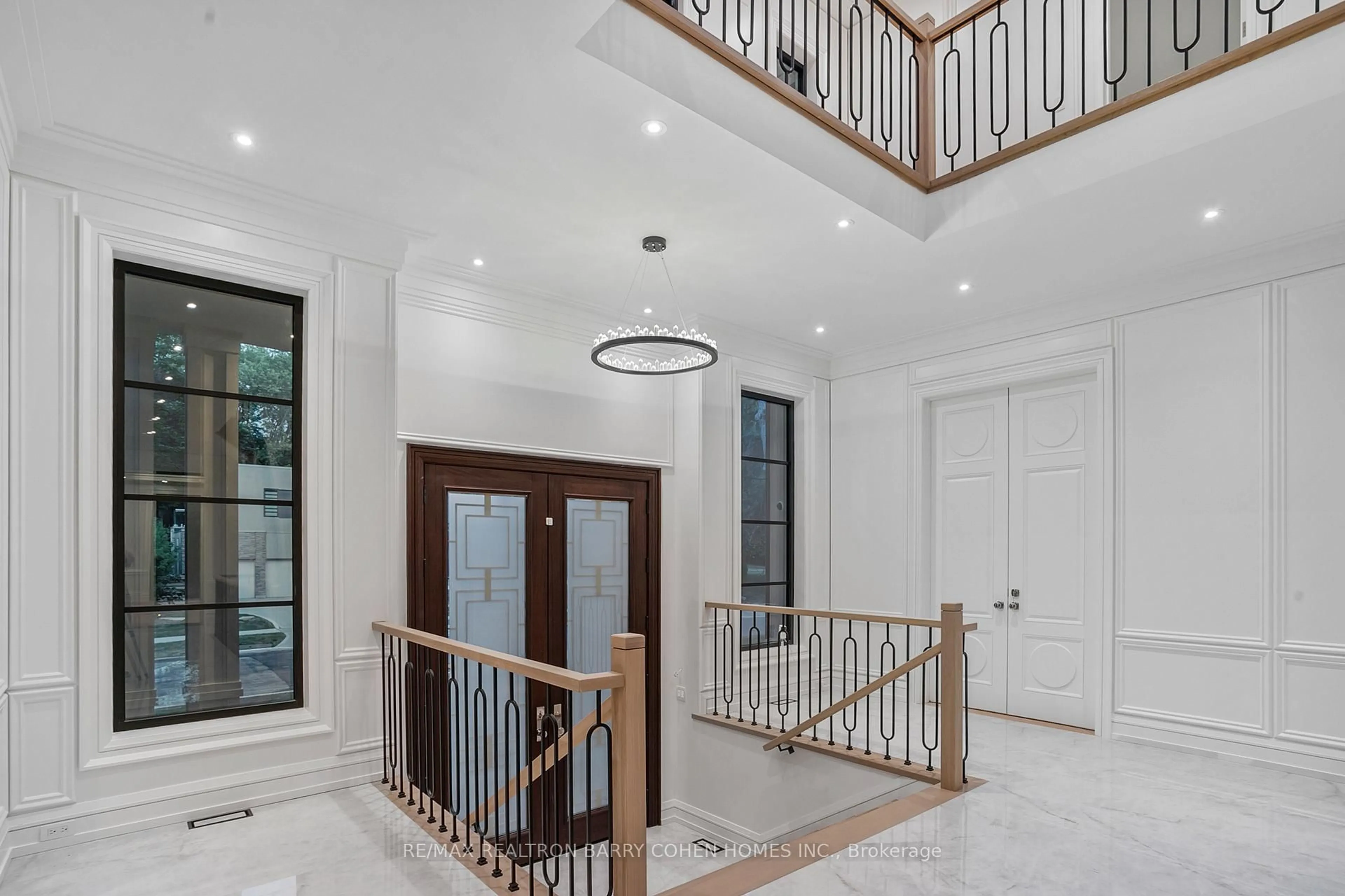 Unknown for 27 Penwood Cres, Toronto Ontario M3B 3B1