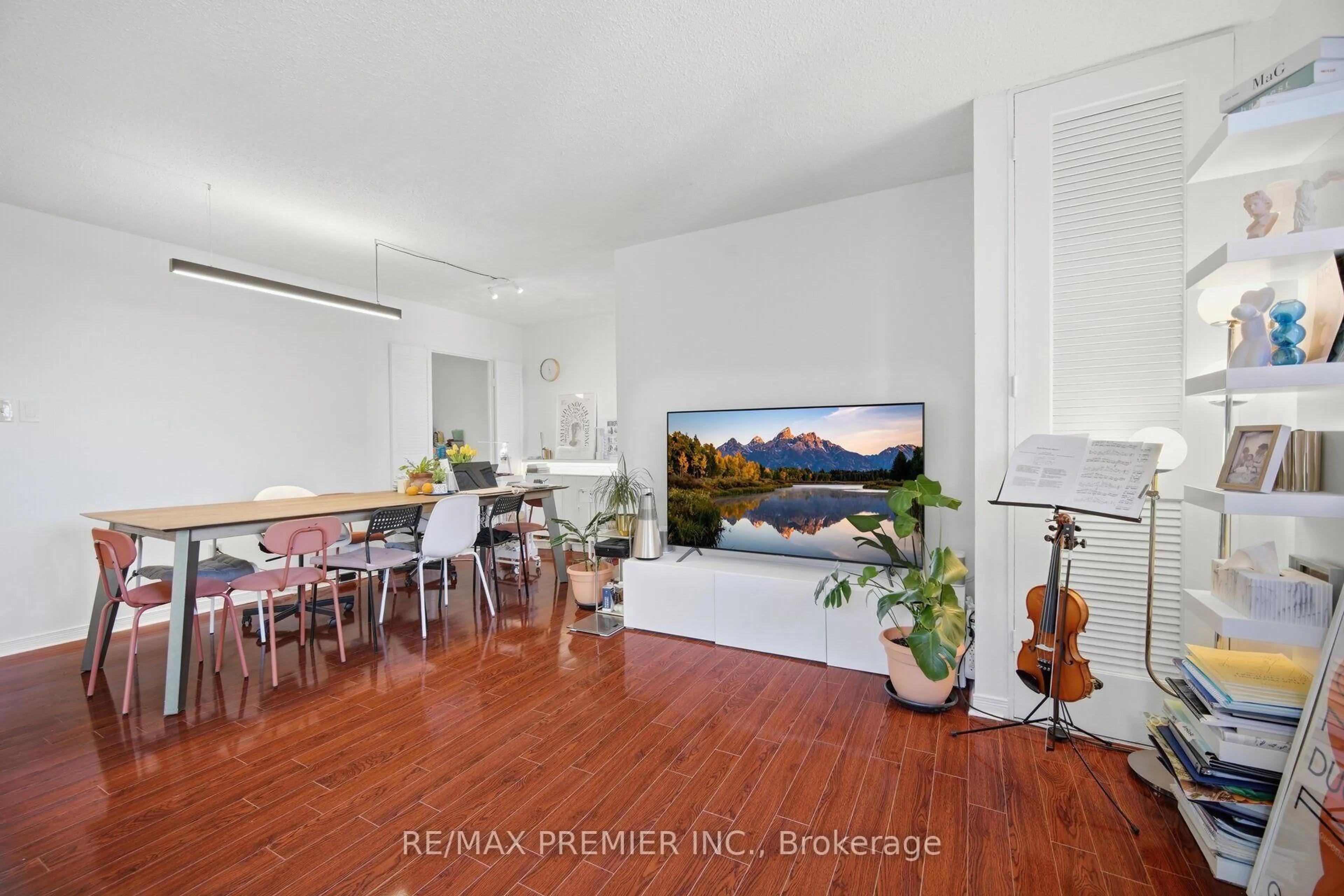 Unknown for 4005 Don Mills Rd #345, Toronto Ontario M2H 3J9