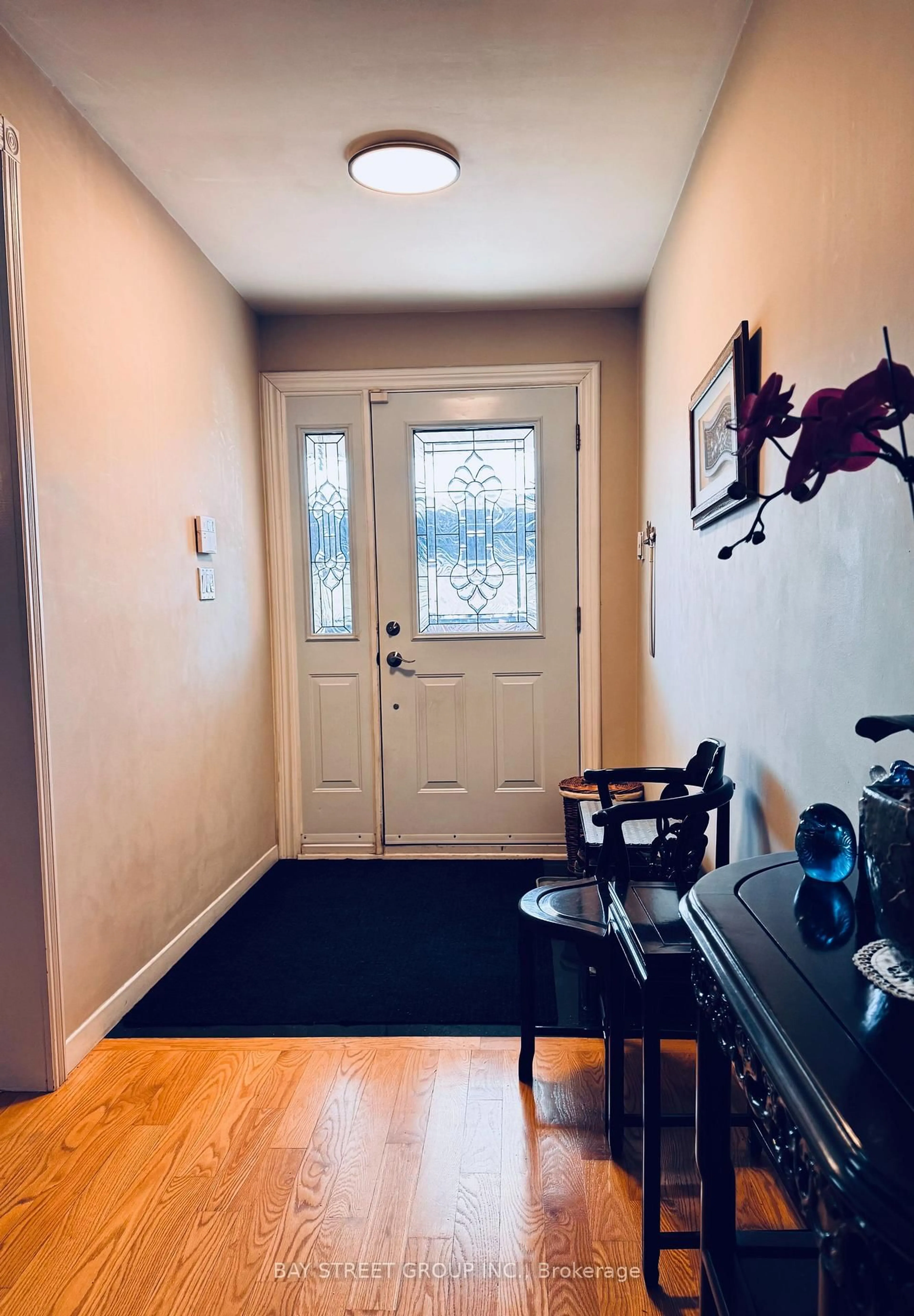 Indoor entryway for 43 Appian Dr, Toronto Ontario M2J 2P8