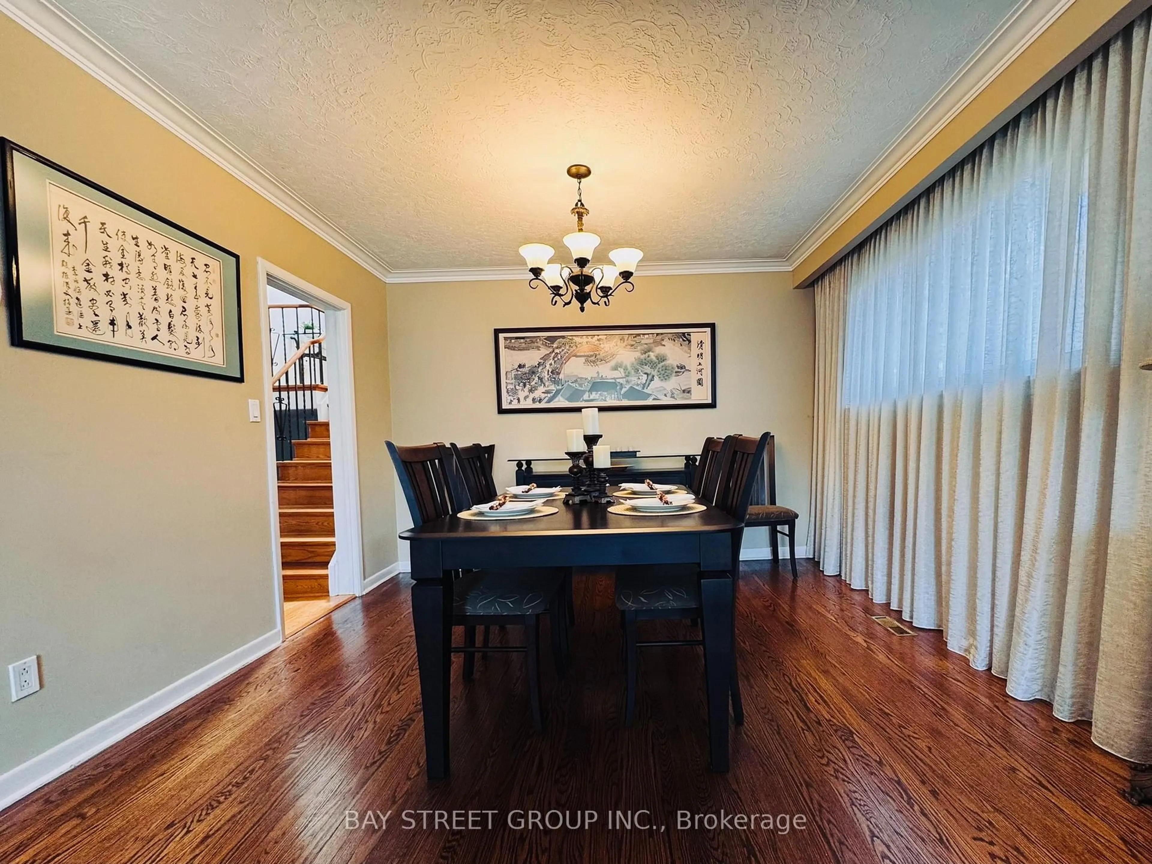 Dining room, wood/laminate floor for 43 Appian Dr, Toronto Ontario M2J 2P8