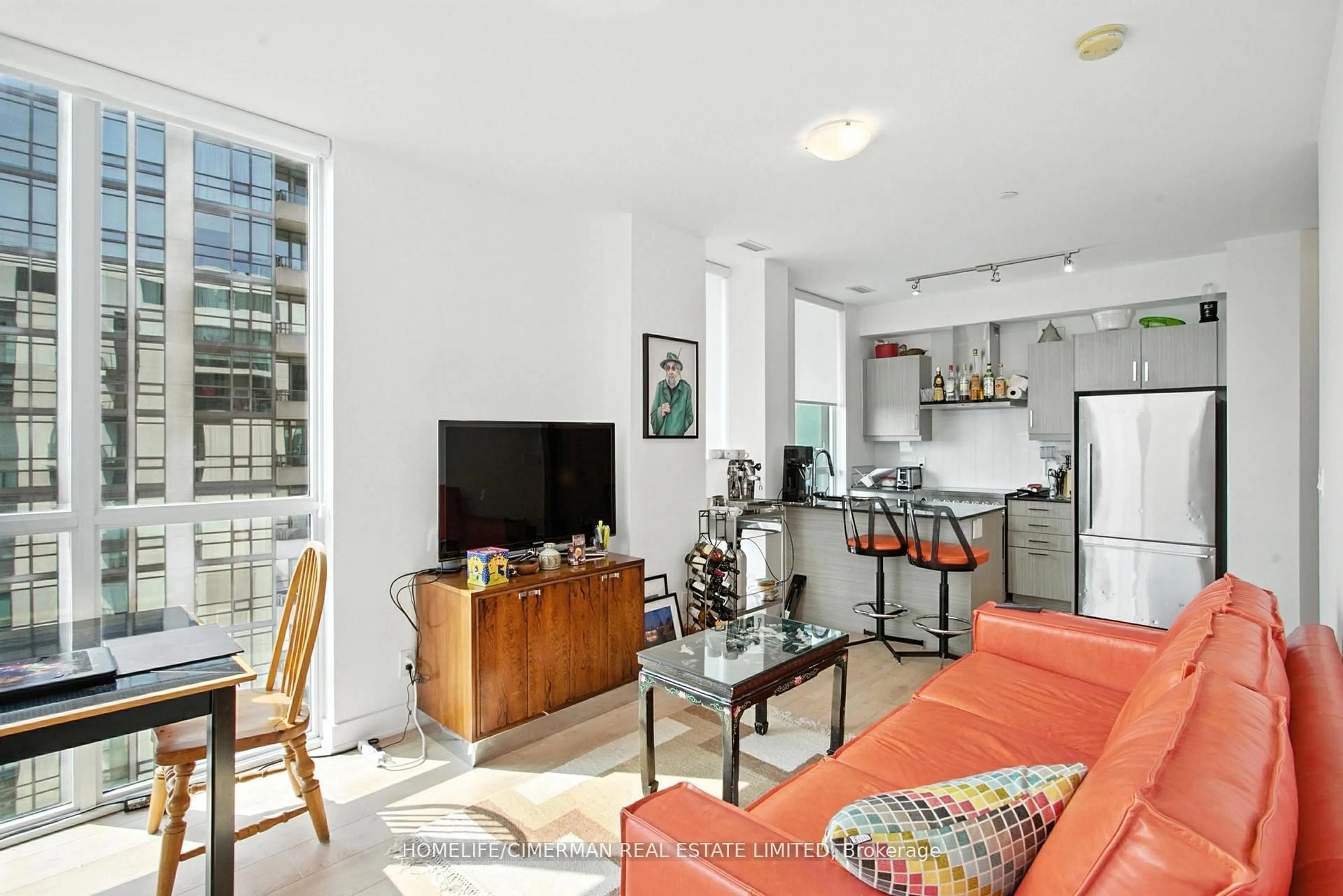 Living room with furniture, unknown for 1486 Bathurst St #1604, Toronto Ontario M5P 3G9