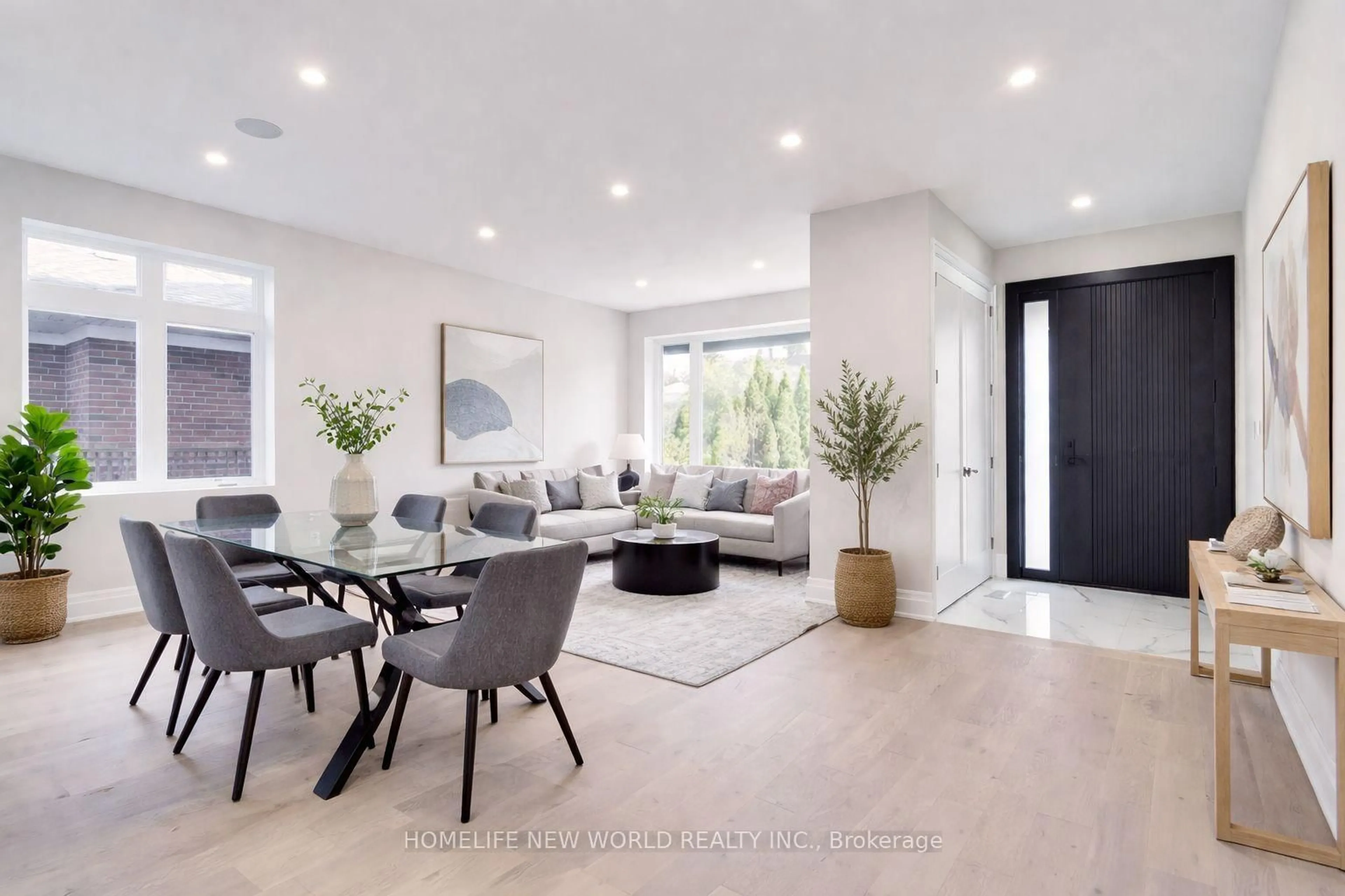 Living room with furniture, unknown for 150 Viewmount Ave, Toronto Ontario M6B 1T7