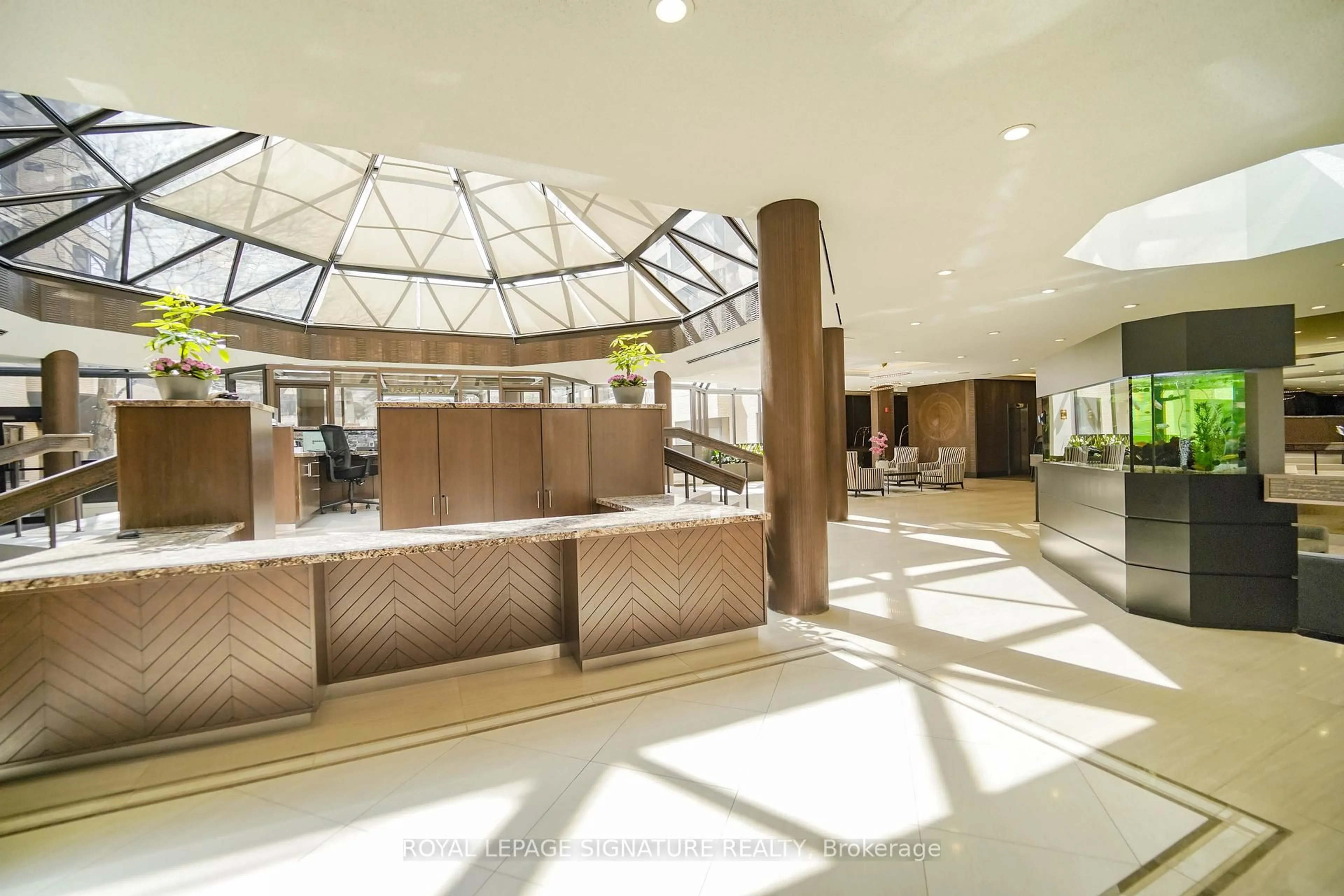 Lobby for 211 St Patrick St #1001, Toronto Ontario M5T 2Y9