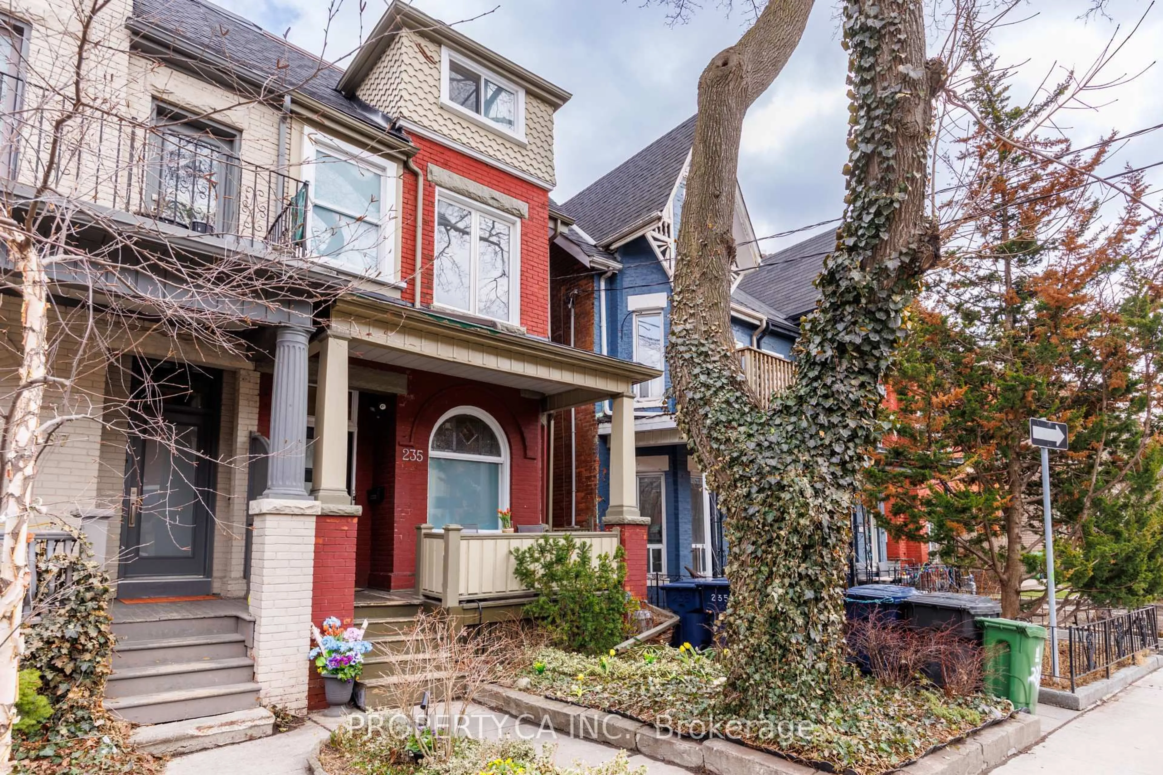 Home with brick exterior material, street for 235 Markham St, Toronto Ontario M6J 2G7