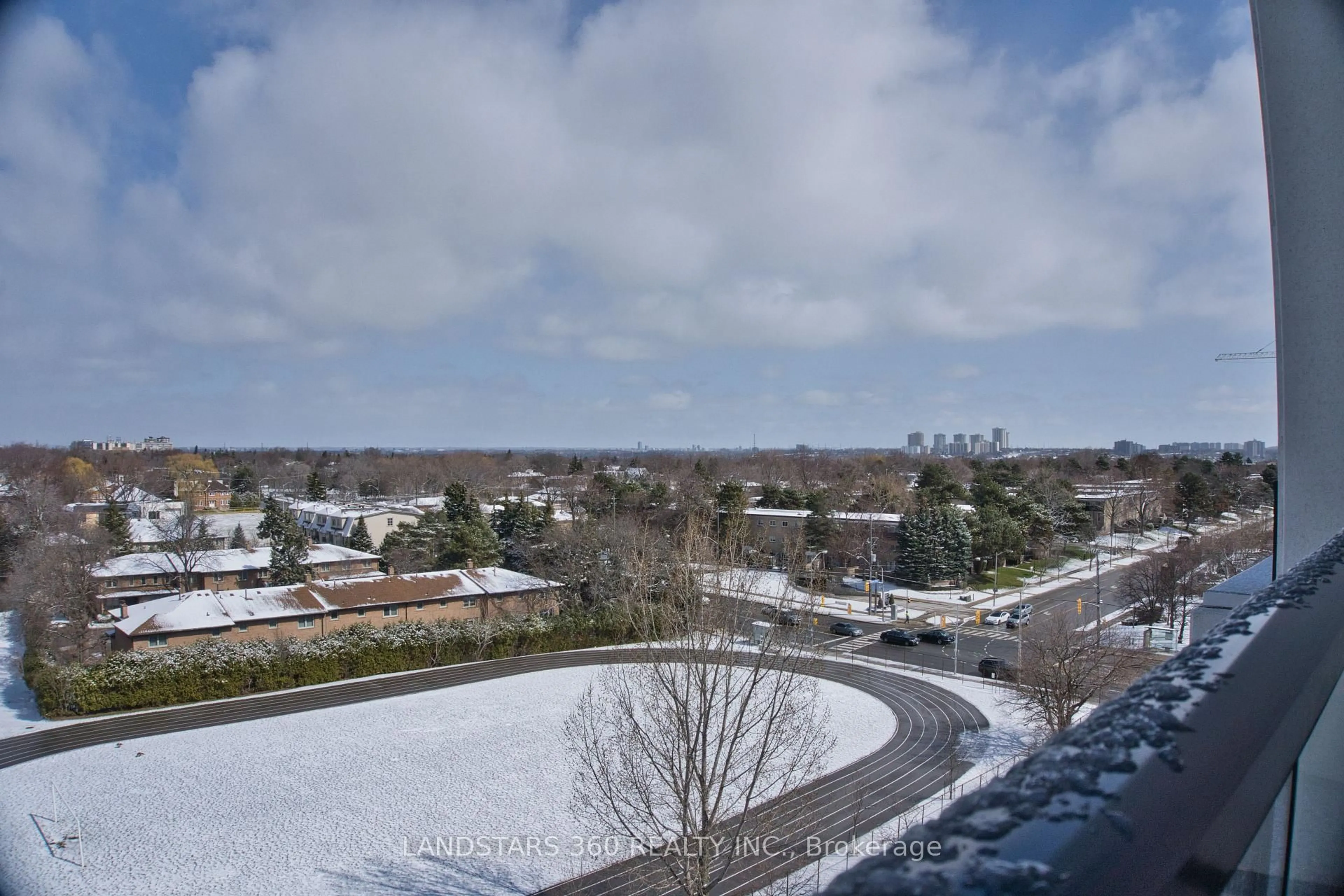 A pic from outside/outdoor area/front of a property/back of a property/a pic from drone, unknown for 399 Spring Garden Ave #615, Toronto Ontario M2N 3H6