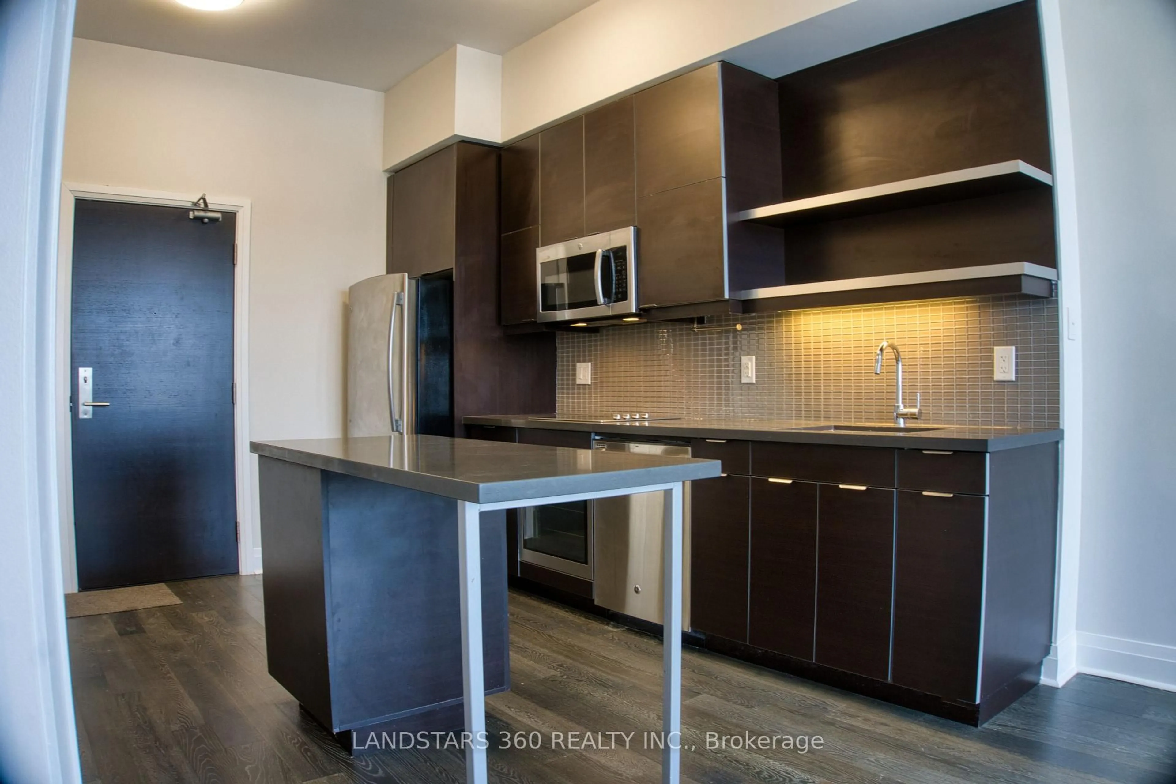 Standard kitchen, unknown for 399 Spring Garden Ave #615, Toronto Ontario M2N 3H6