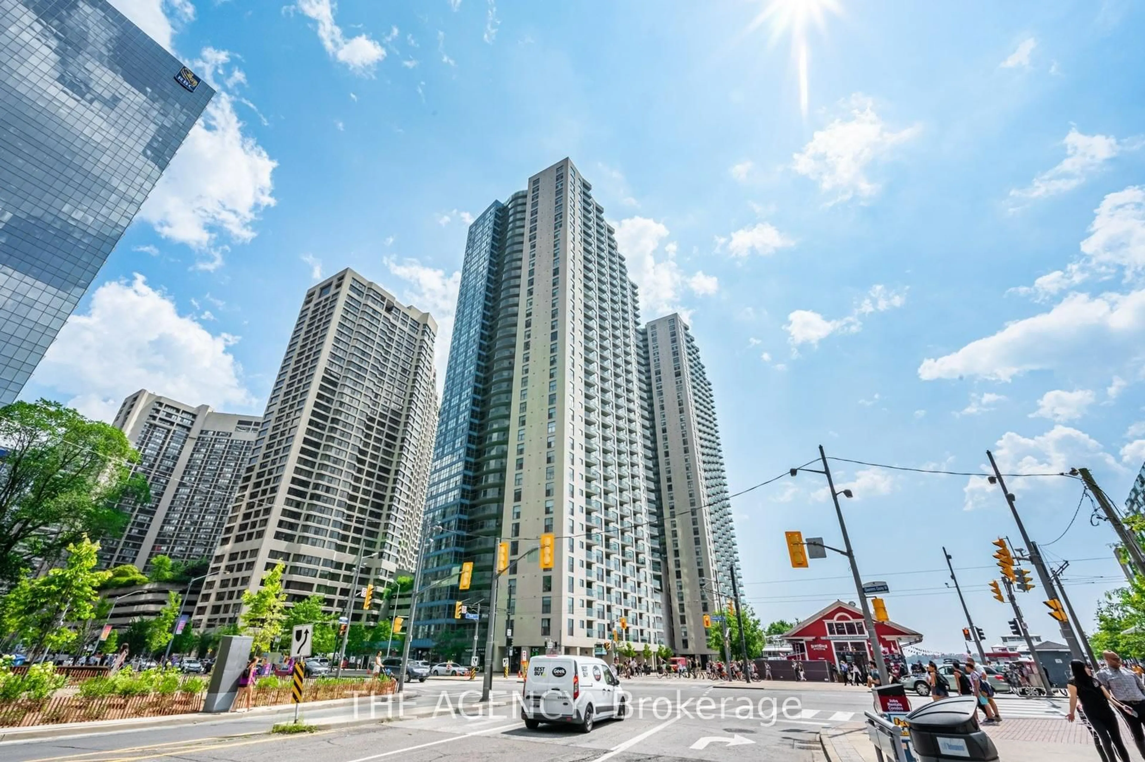 Unknown for 99 Harbour Sq #606, Toronto Ontario M5J 2H2