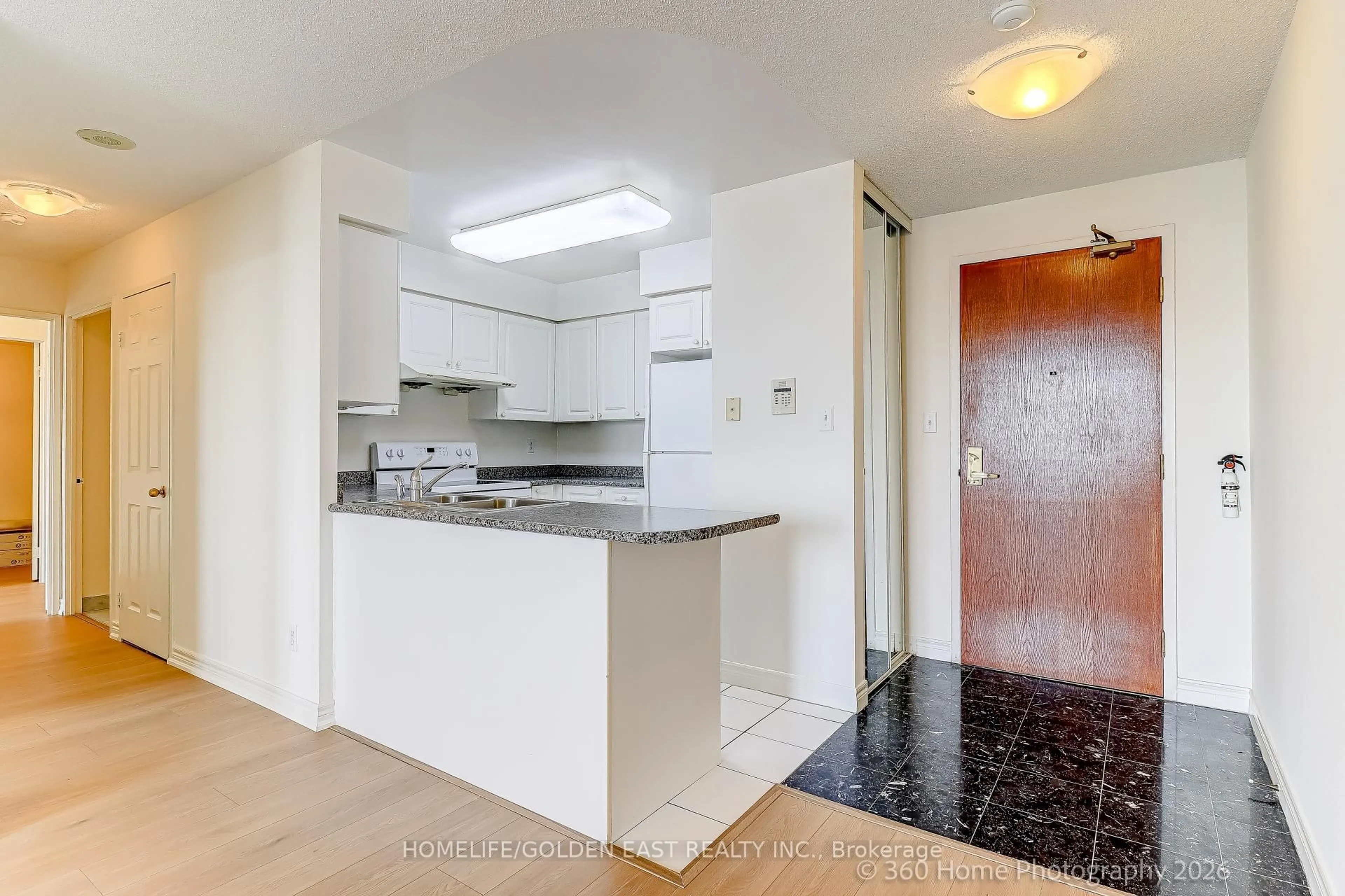Standard kitchen, unknown for 28 Empress Ave #2205, Toronto Ontario M2N 6Z7