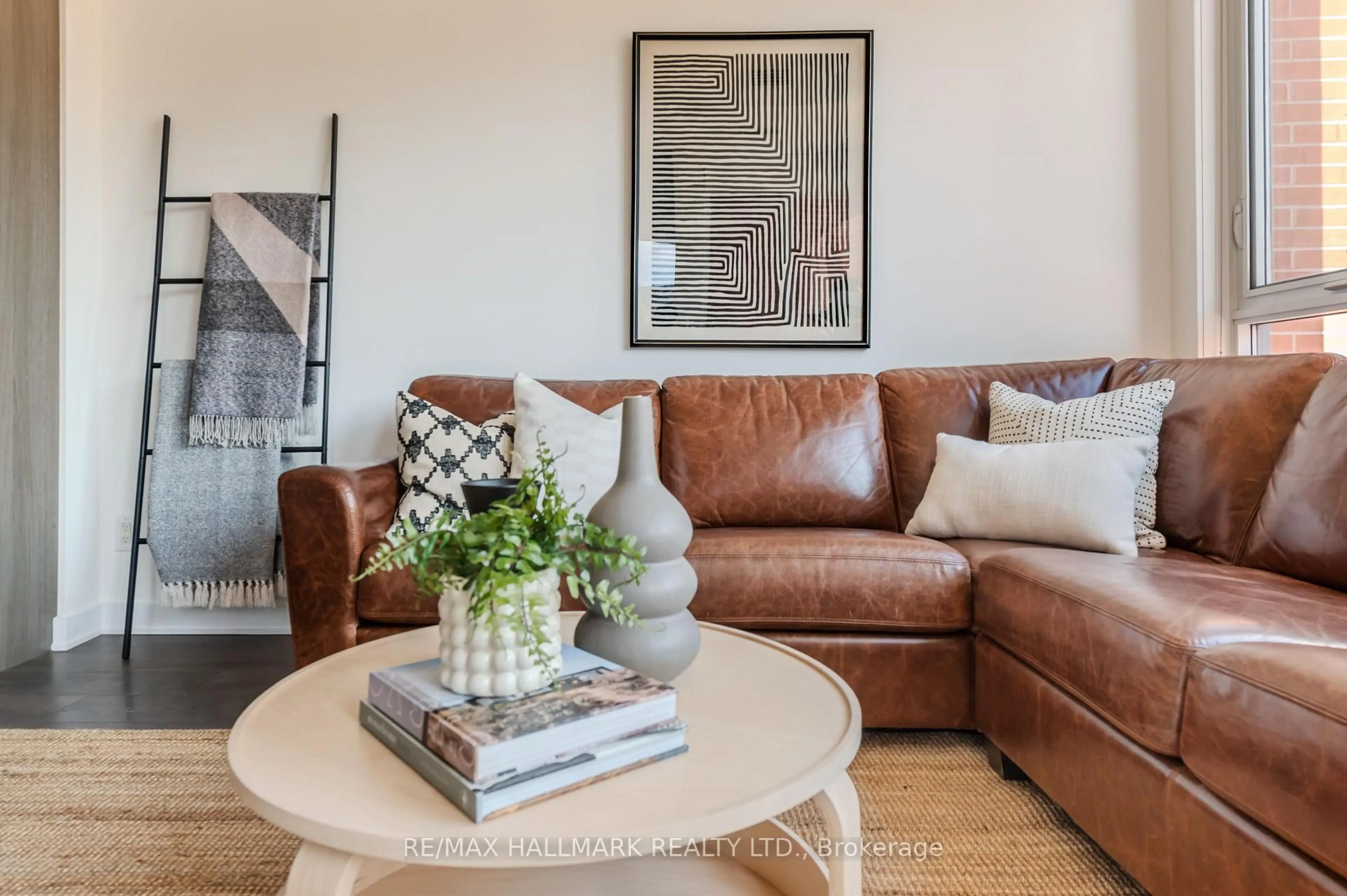 Living room with furniture, unknown for 126 St David St, Toronto Ontario M5A 0C2