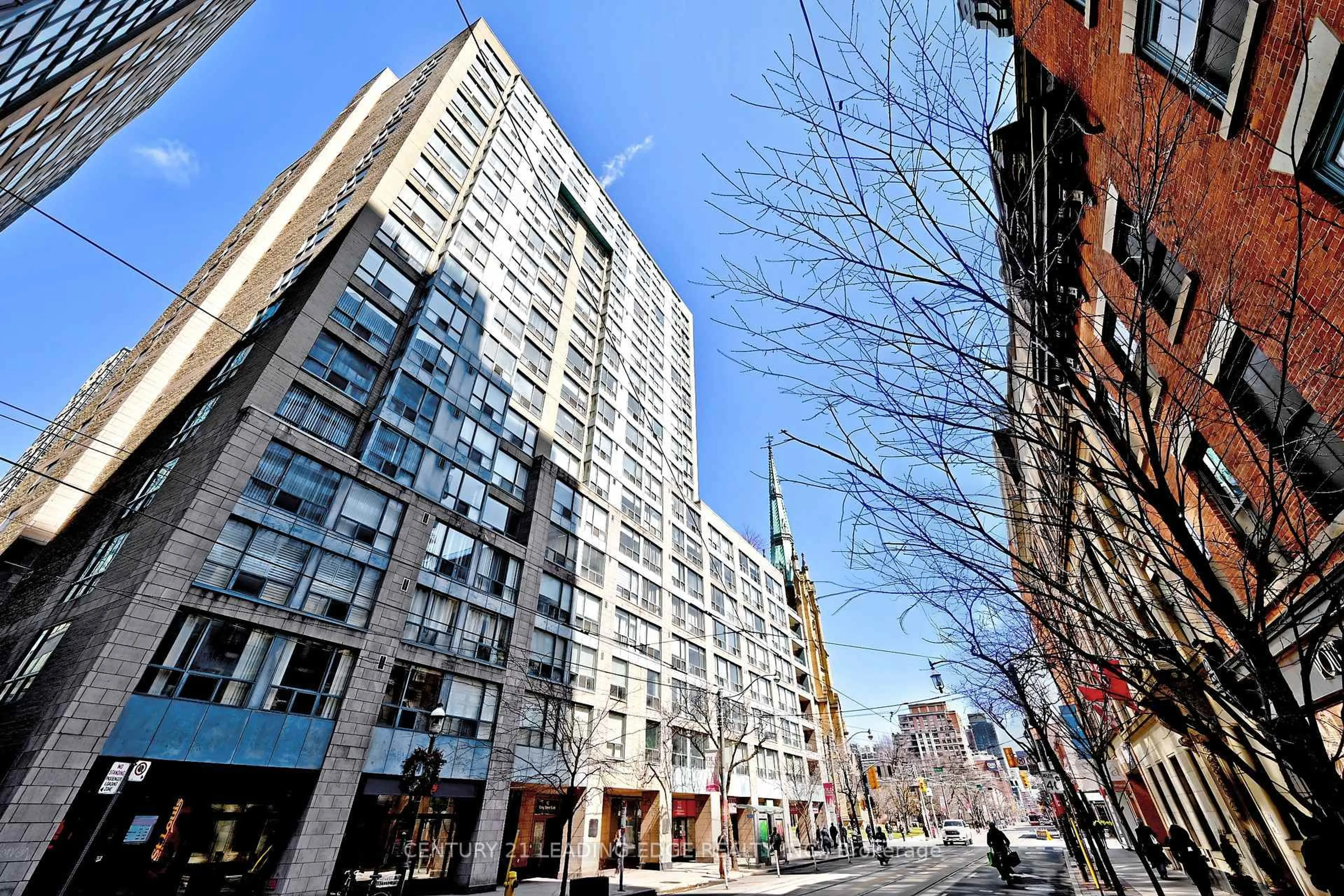 Patio, street for 92 King St #1106, Toronto Ontario M5C 2V8