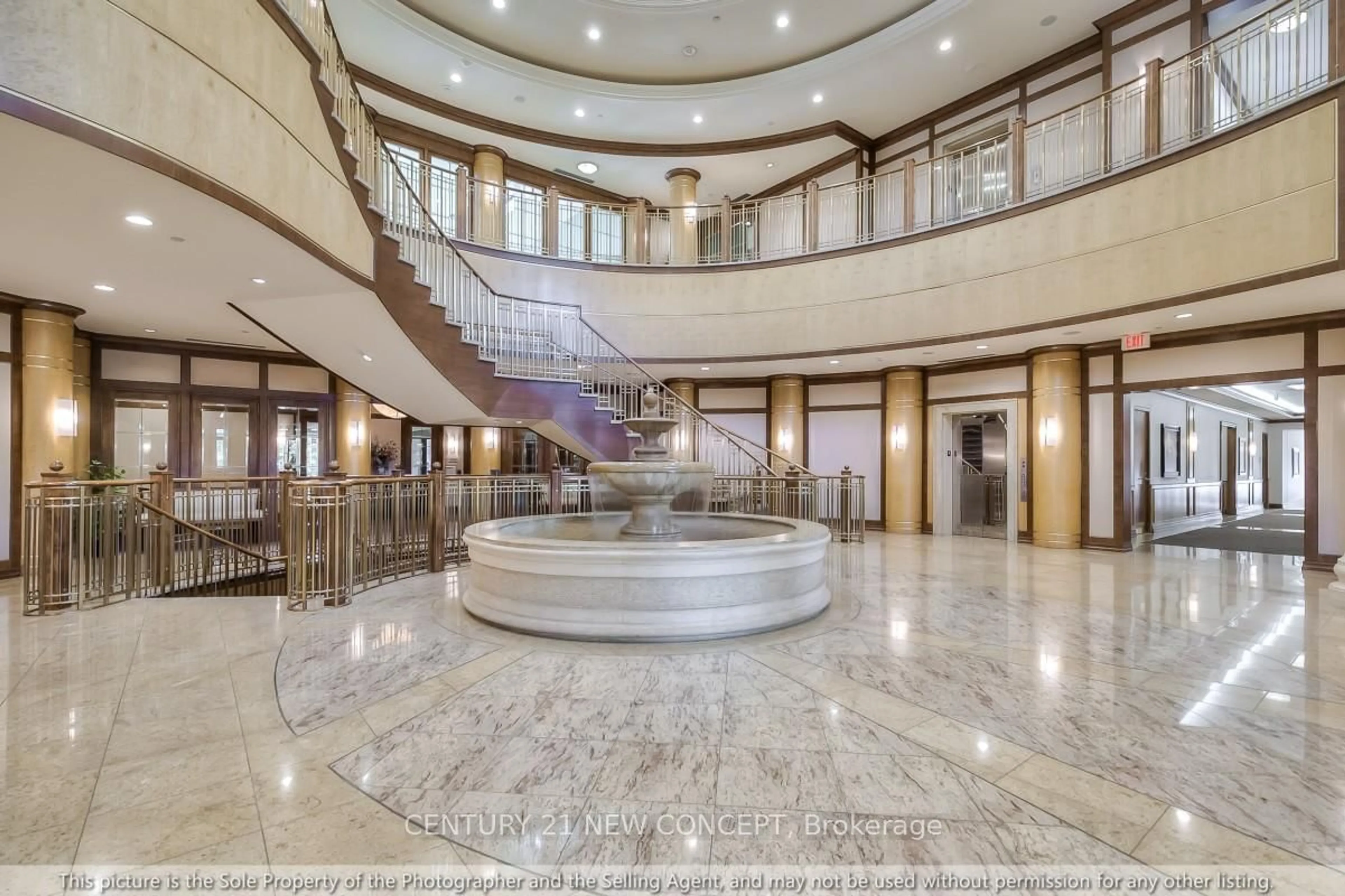 Indoor foyer for 78 Harrison Garden Blvd #204, Toronto Ontario M2N 7E2