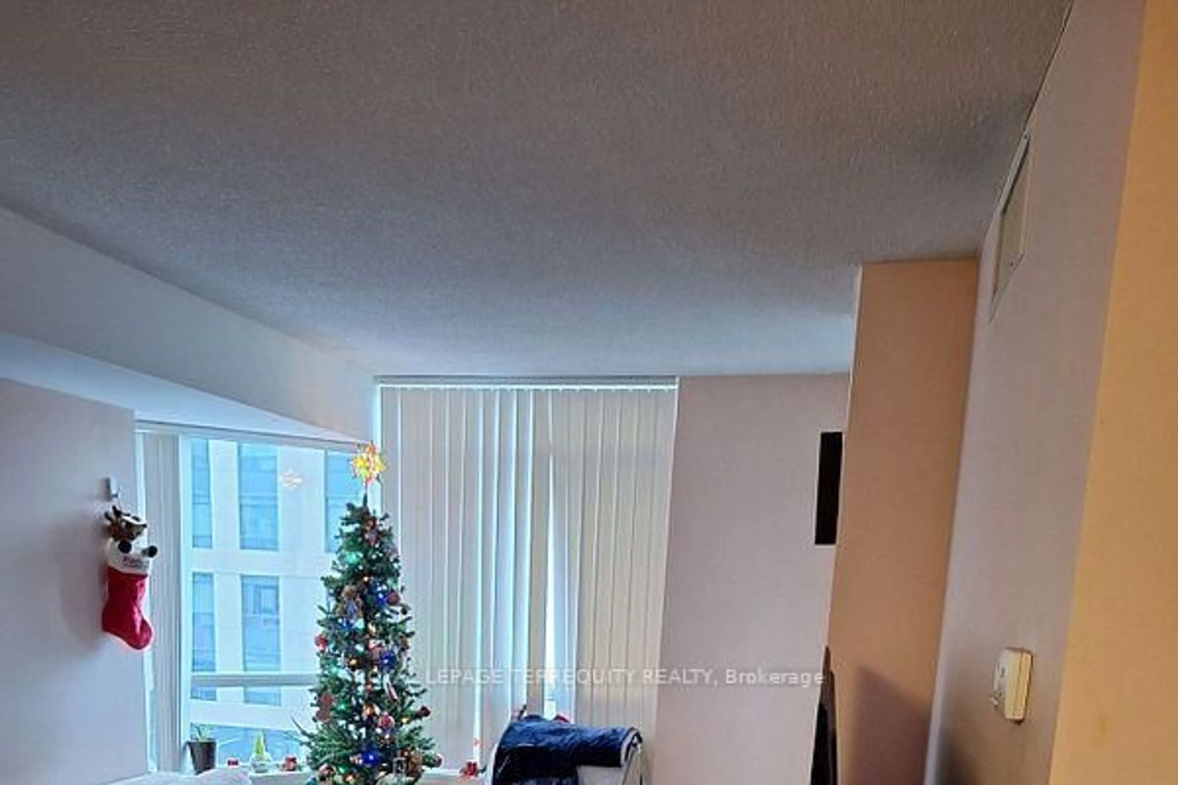 A pic of a room for 153 Beecroft Rd #515, Toronto Ontario M2N 7C5