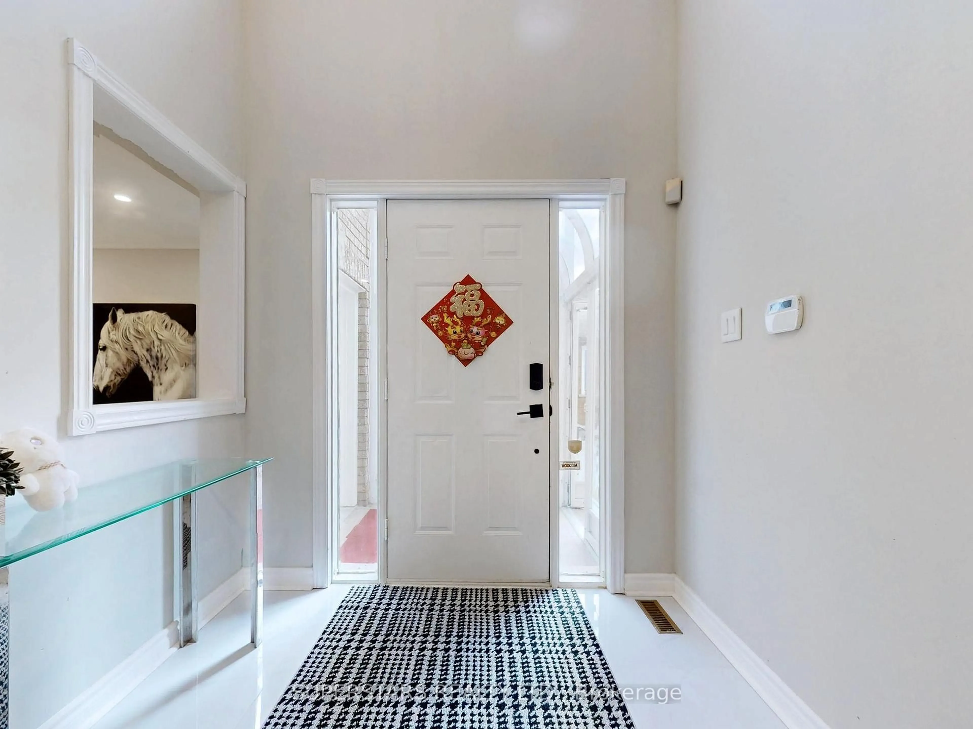 Indoor entryway for 5 Jardin Hill Crt, Toronto Ontario M2H 3R8