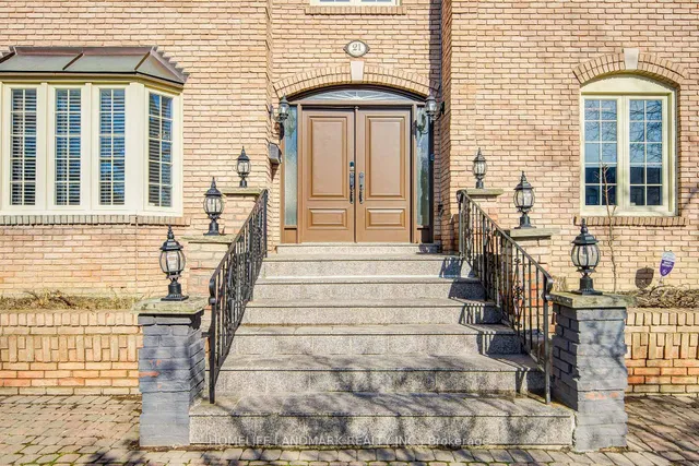 21 Kirkdale Cres, Toronto 5