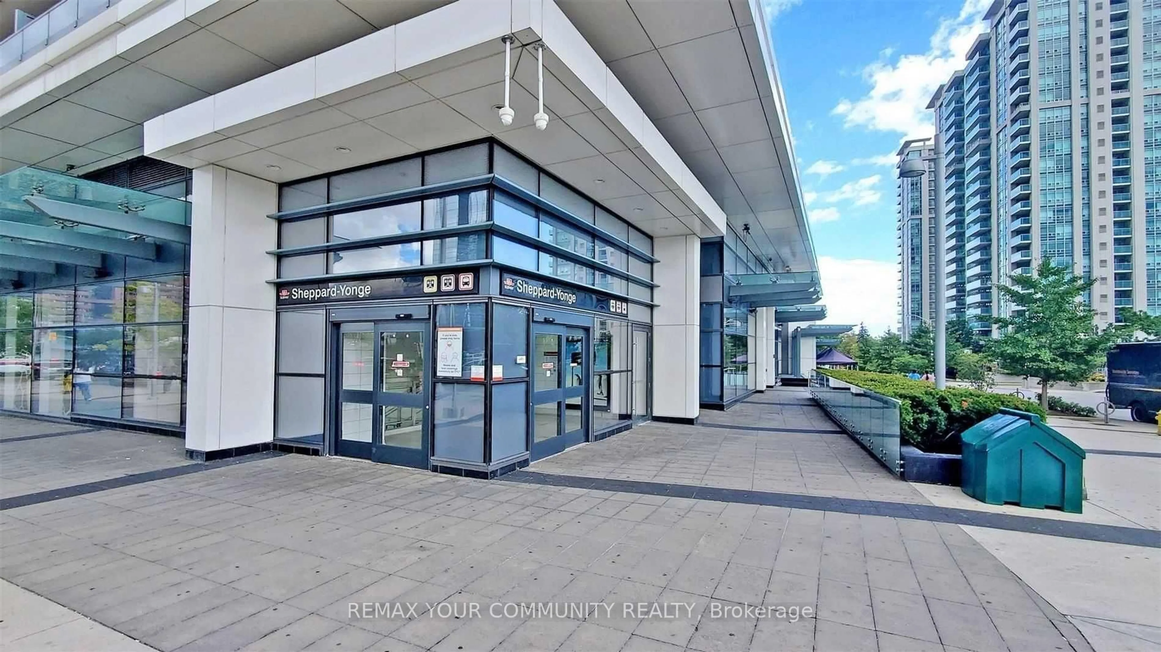 Indoor foyer for 2 Anndale Dr #2310, Toronto Ontario M2N 2W8