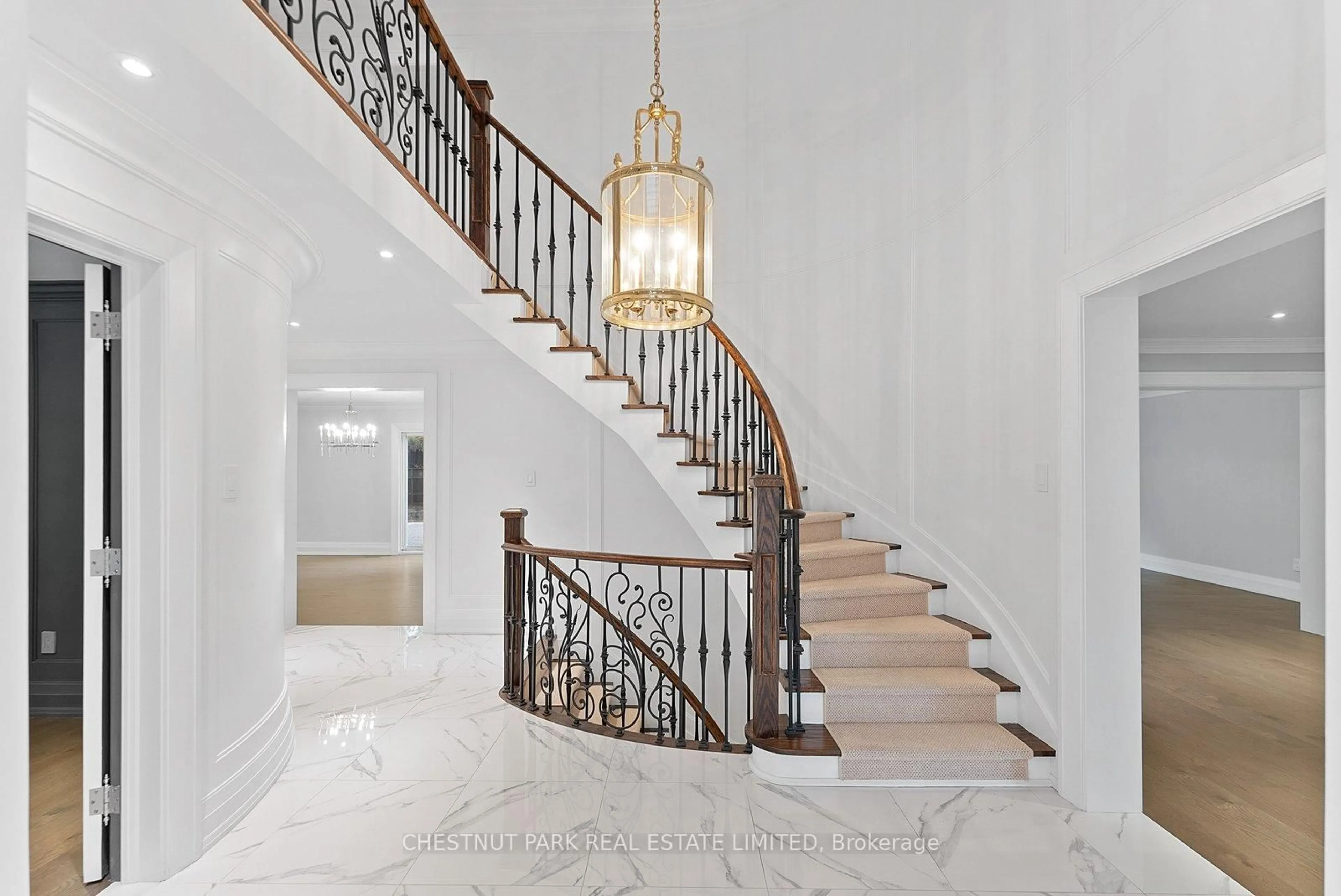 Unknown for 16 Sagewood Dr, Toronto Ontario M3B 3G5